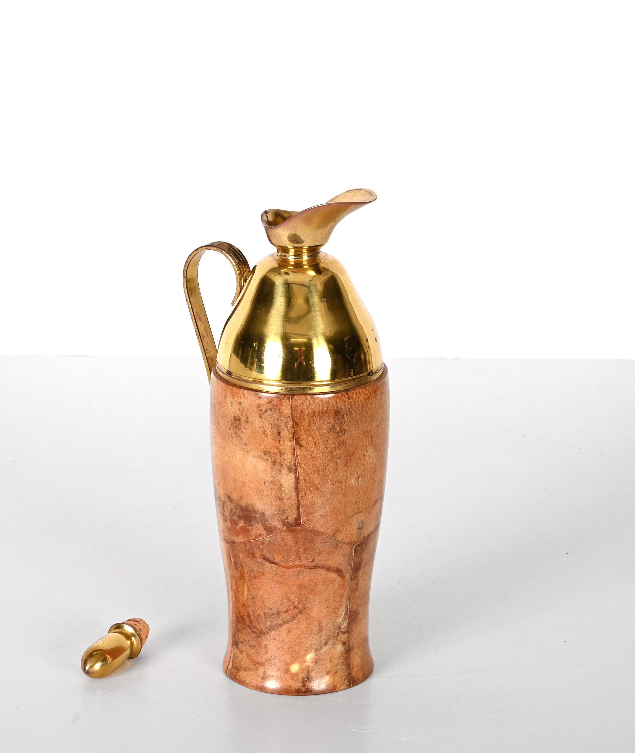 Aldo Tura Midcentury Goatskin and Brass Thermos Decanter for Macabo, Italy 1950s 6
