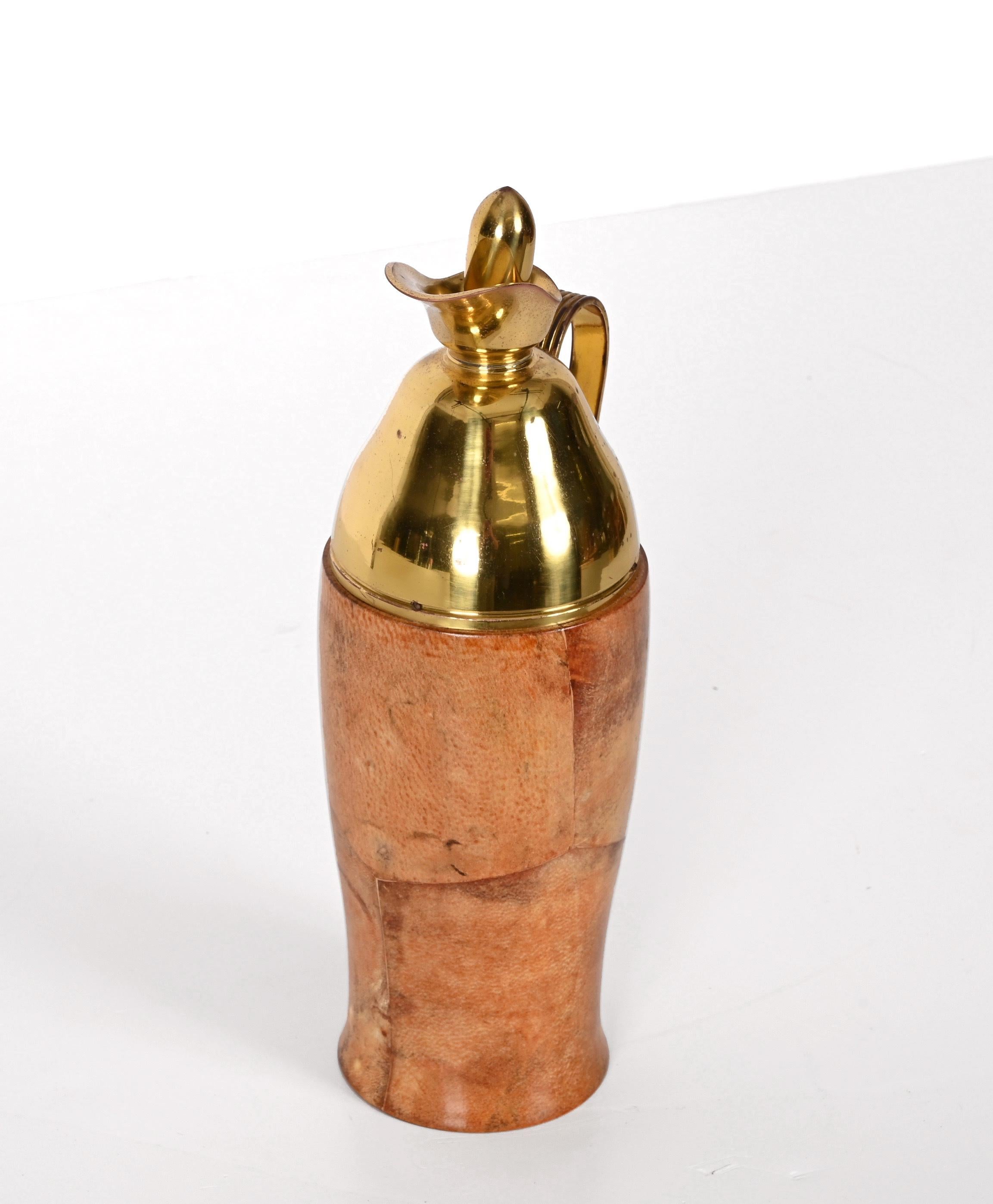 Aldo Tura Midcentury Goatskin and Brass Thermos Decanter for Macabo, Italy 1950s In Good Condition In Roma, IT
