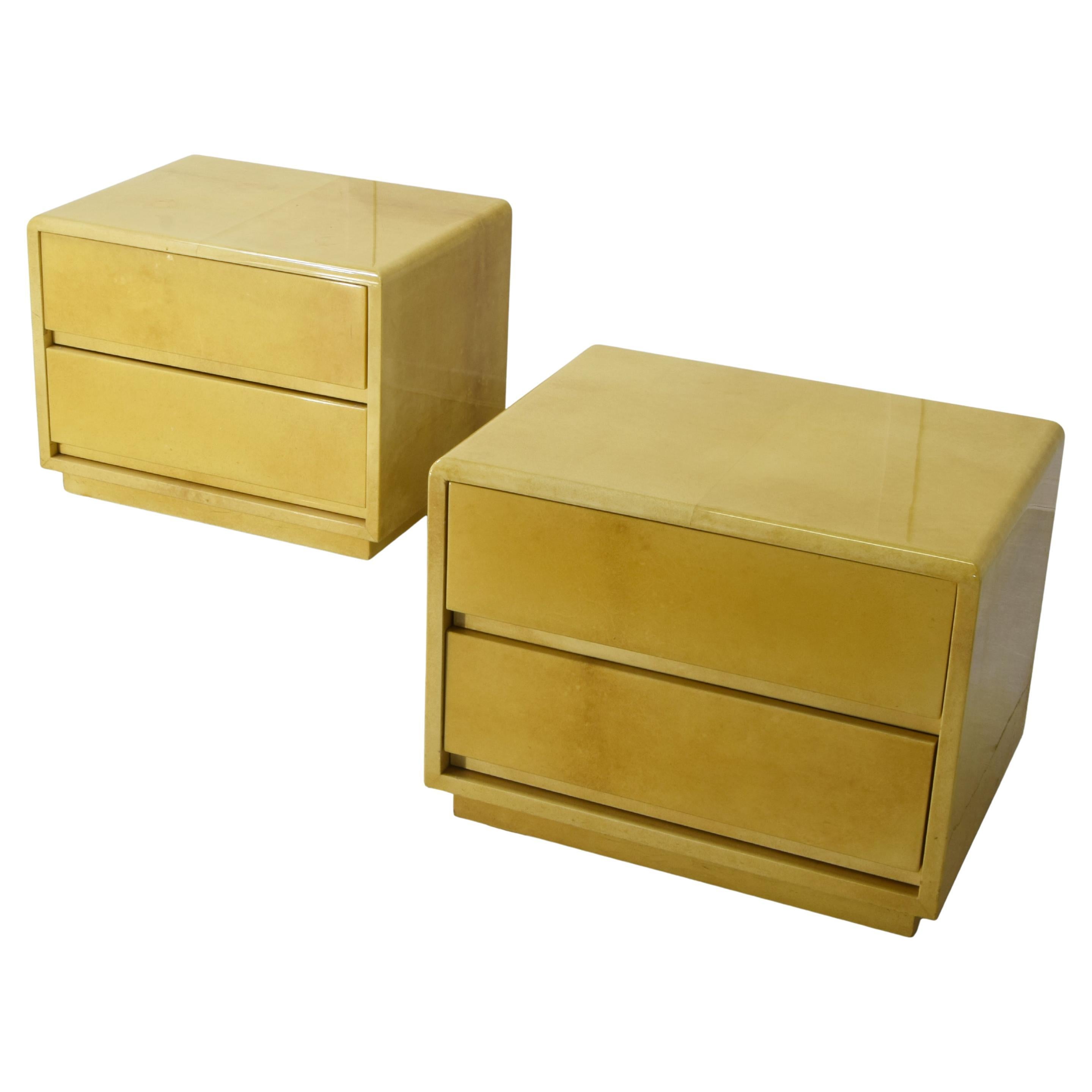 Tables de chevet Aldo Tura années 1970.