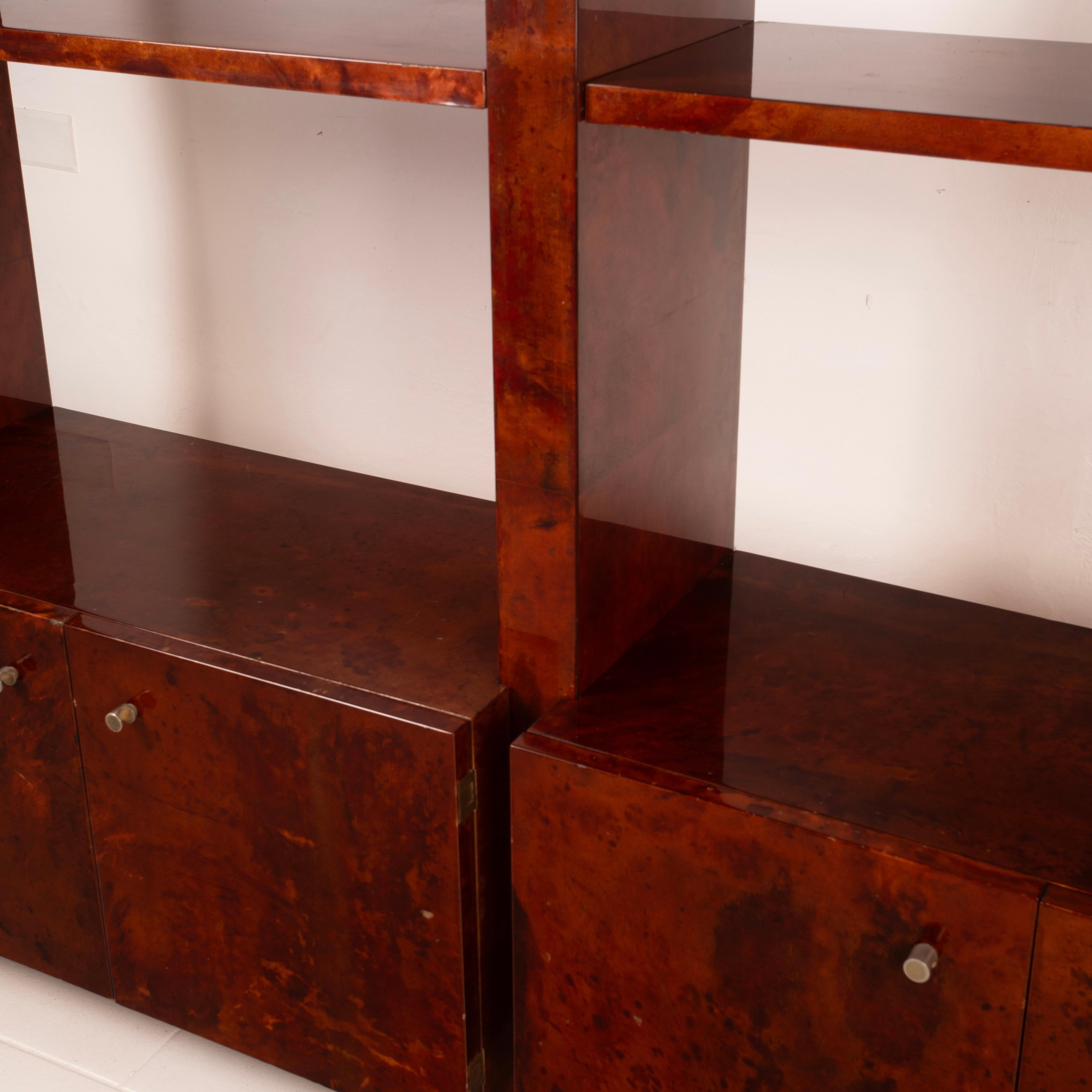 Mid-20th Century Bibliothèque en parchemin Aldo Tura pour Tura Milan, 1960 en vente