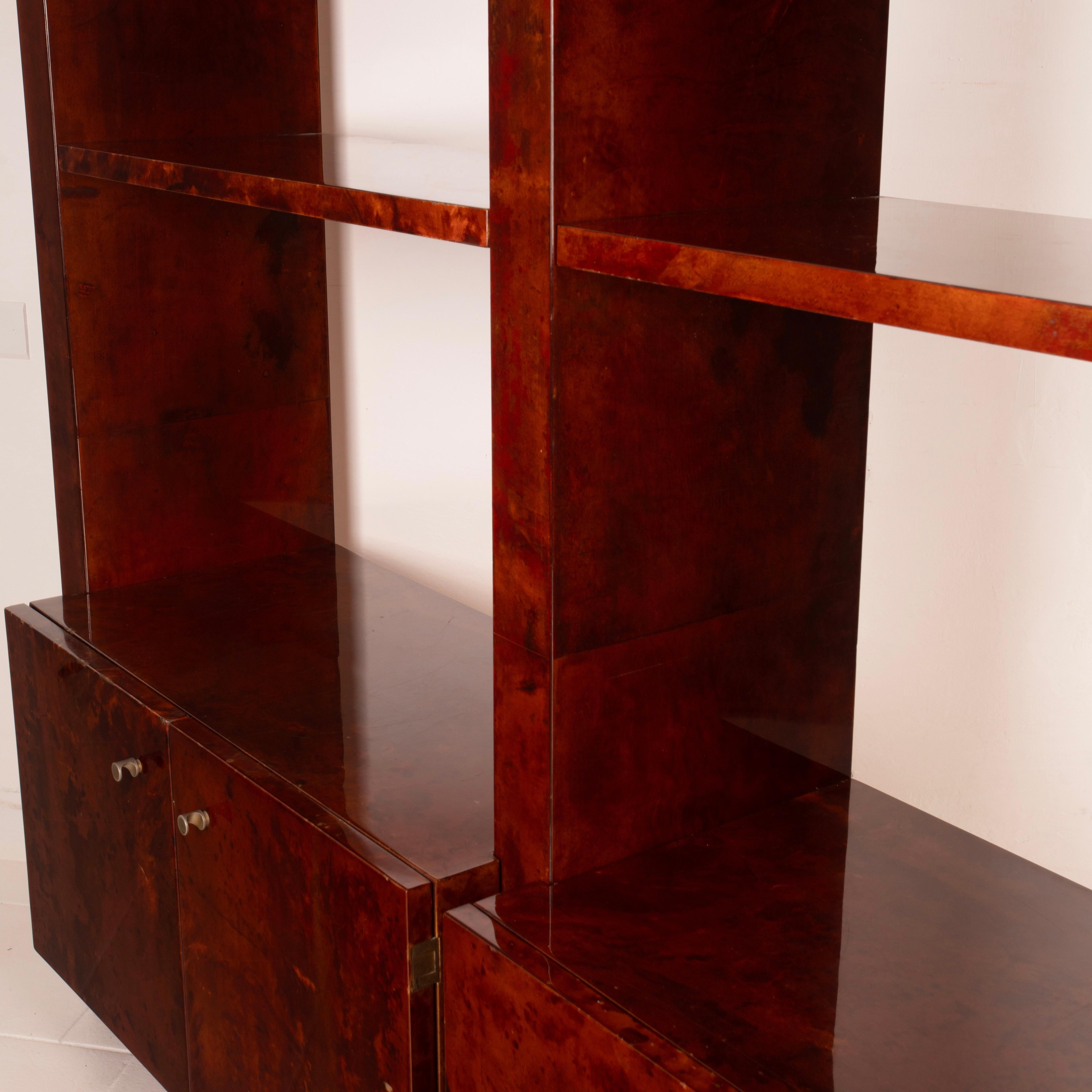 Bibliothèque en parchemin Aldo Tura pour Tura Milan, 1960 en vente 2