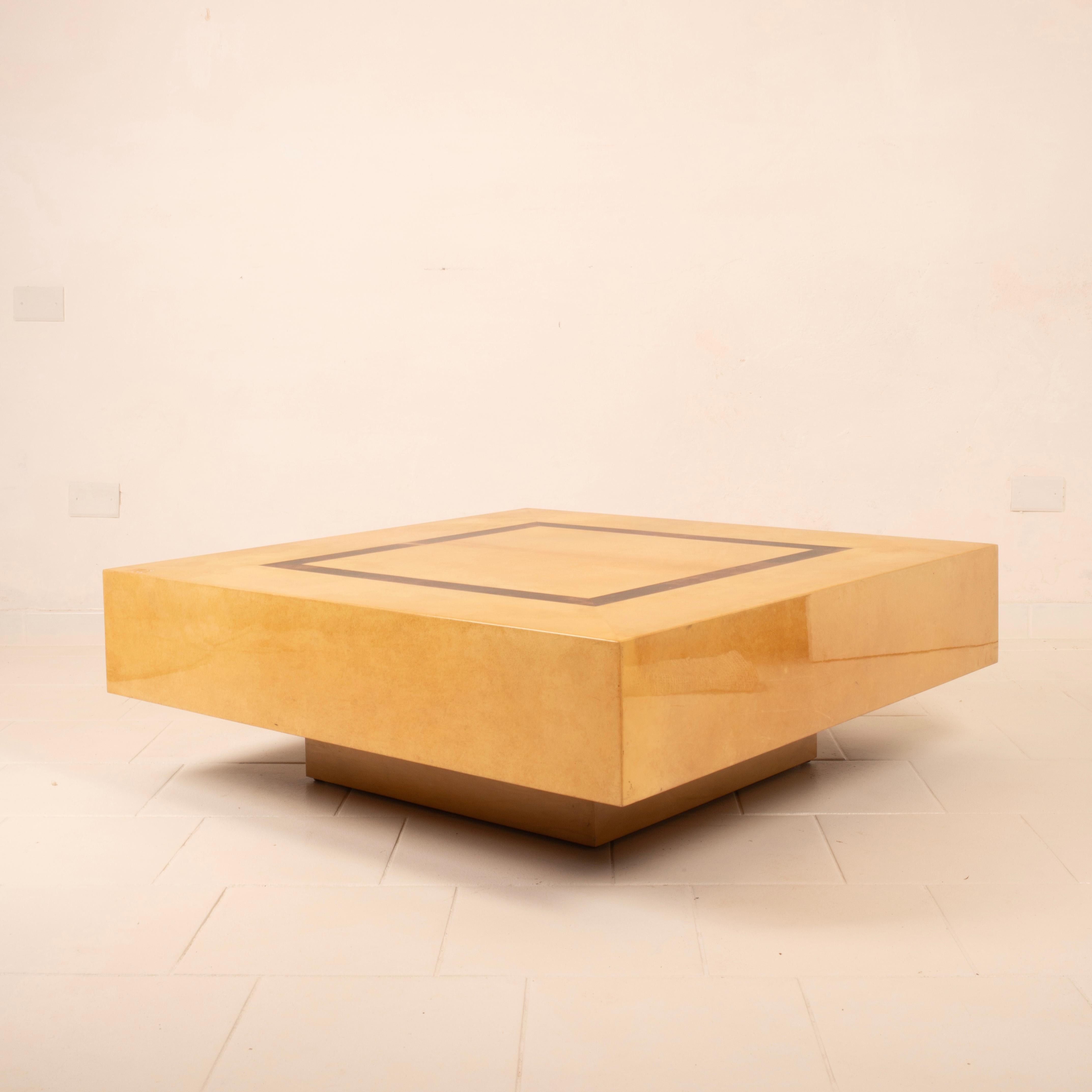 Aldo Tura Parchment Coffee Table for TURA Milano, 1960s in vendita 10