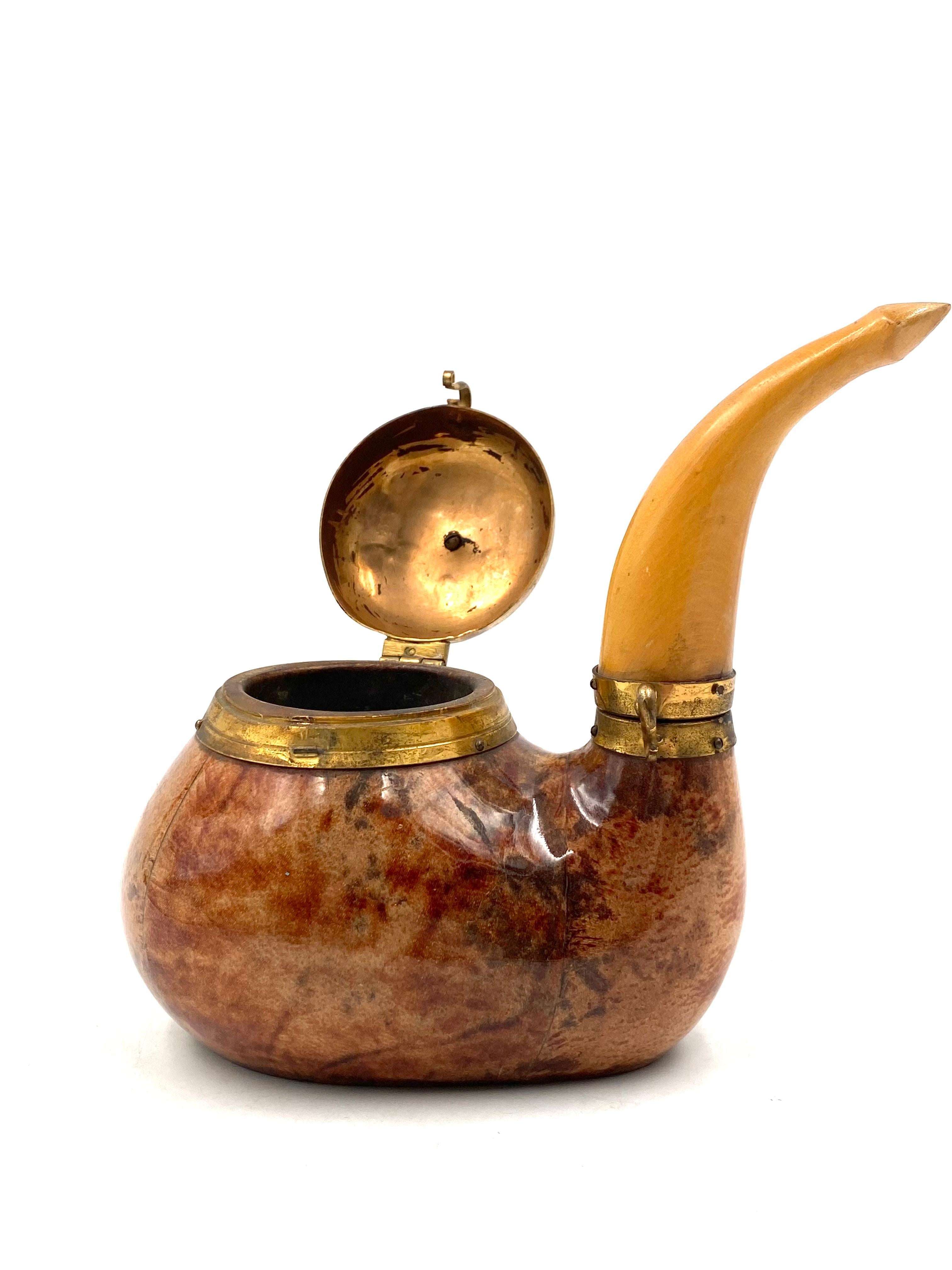Aldo Tura, Boîte à tabac en parchemin en forme de pipe, Macabo Italie années 1950 en vente 9