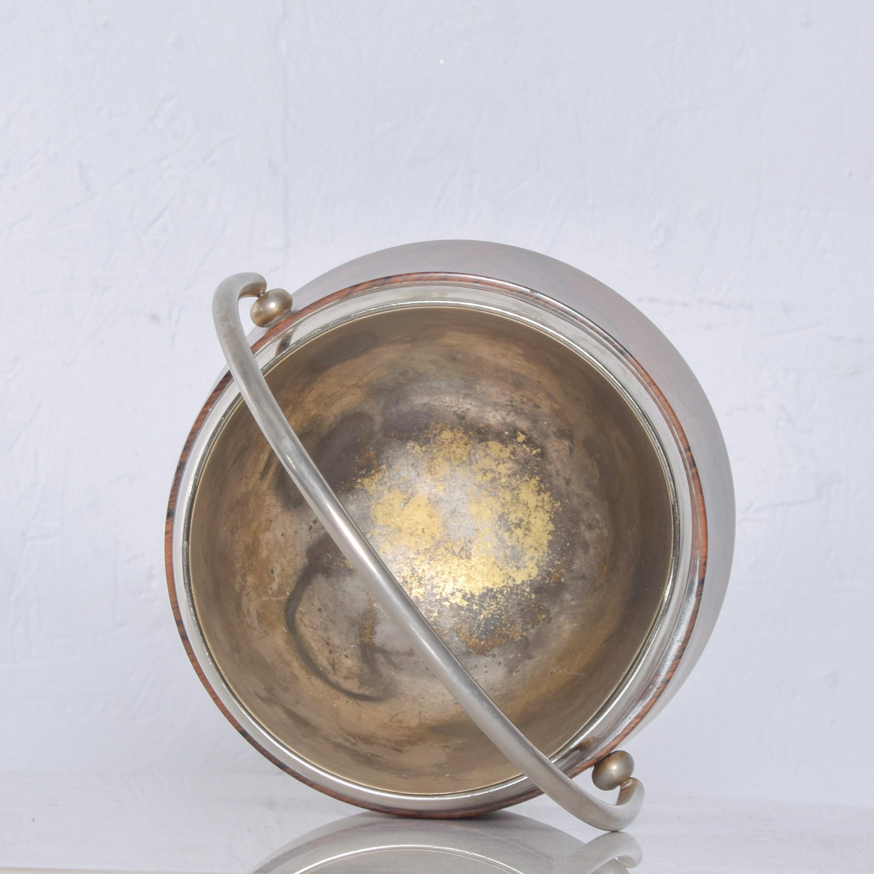 Aldo Tura Refined Rosewood Barware Tray Set Ice Bucket Carafe Shaker Italy 1950s In Good Condition In Chula Vista, CA