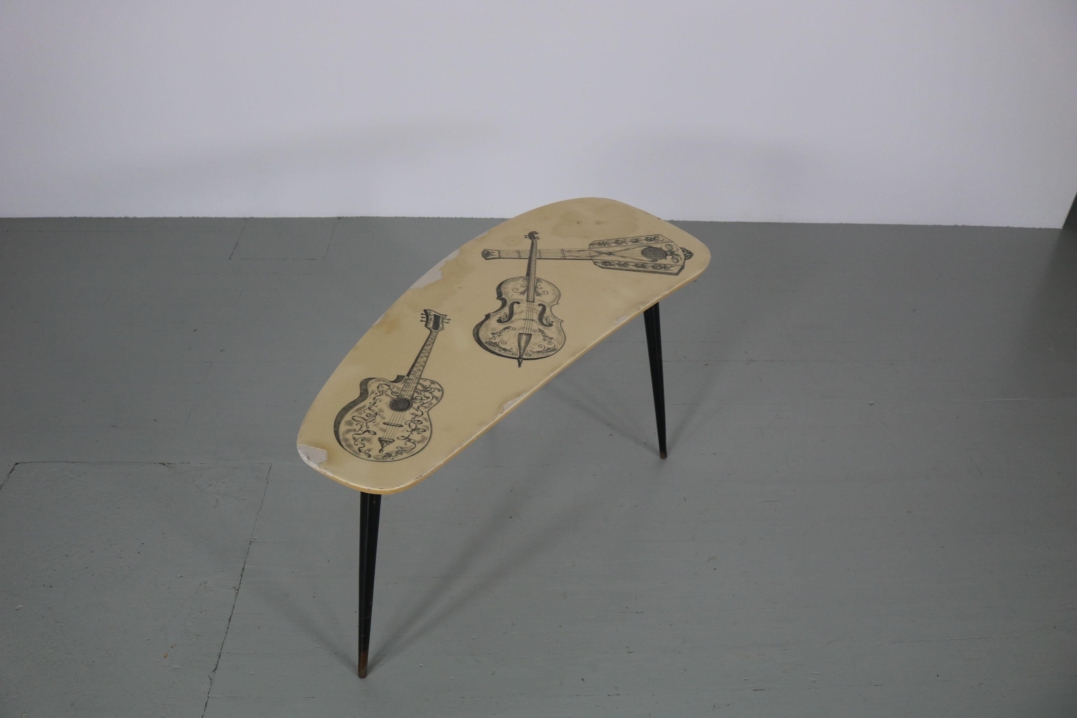 Aldo Tura Side Table mit guitar motif, Italy 1950s For Sale 7