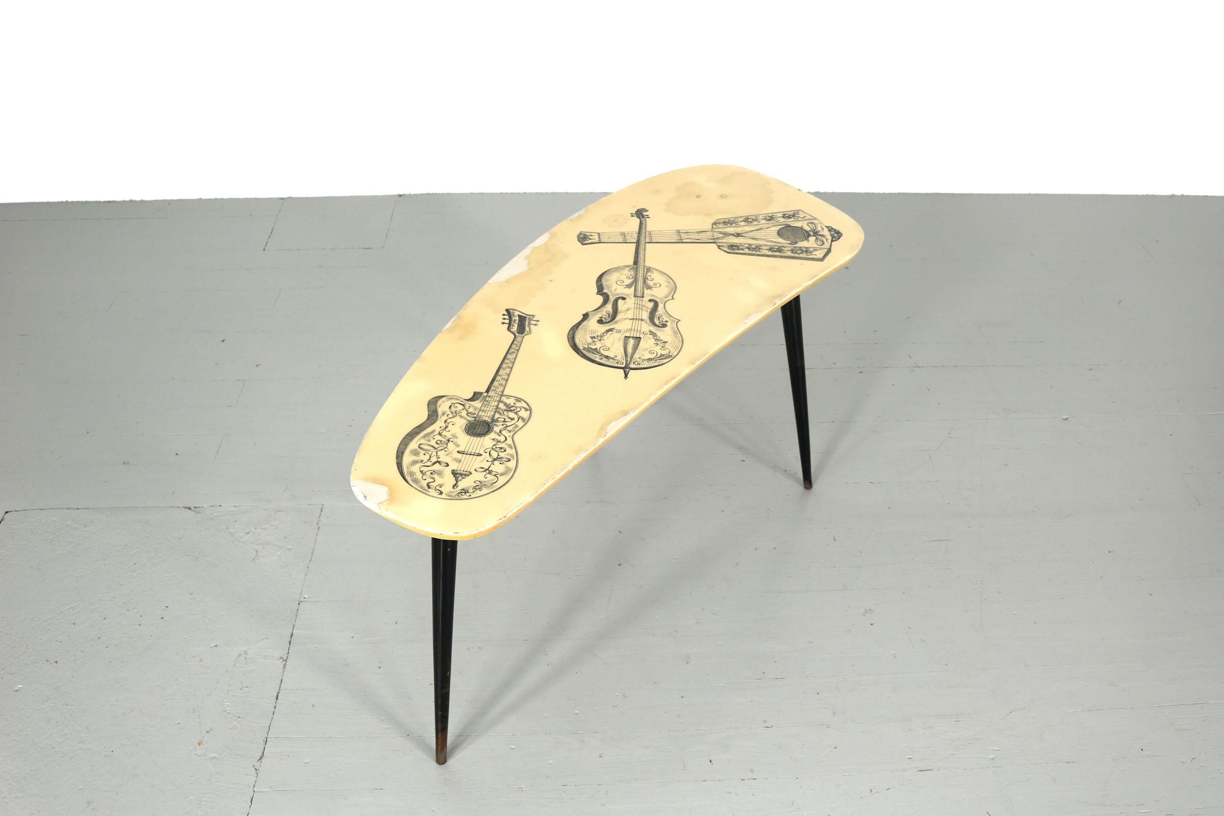 Mid-Century Modern Aldo Tura Side Table mit guitar motif, Italy 1950s For Sale