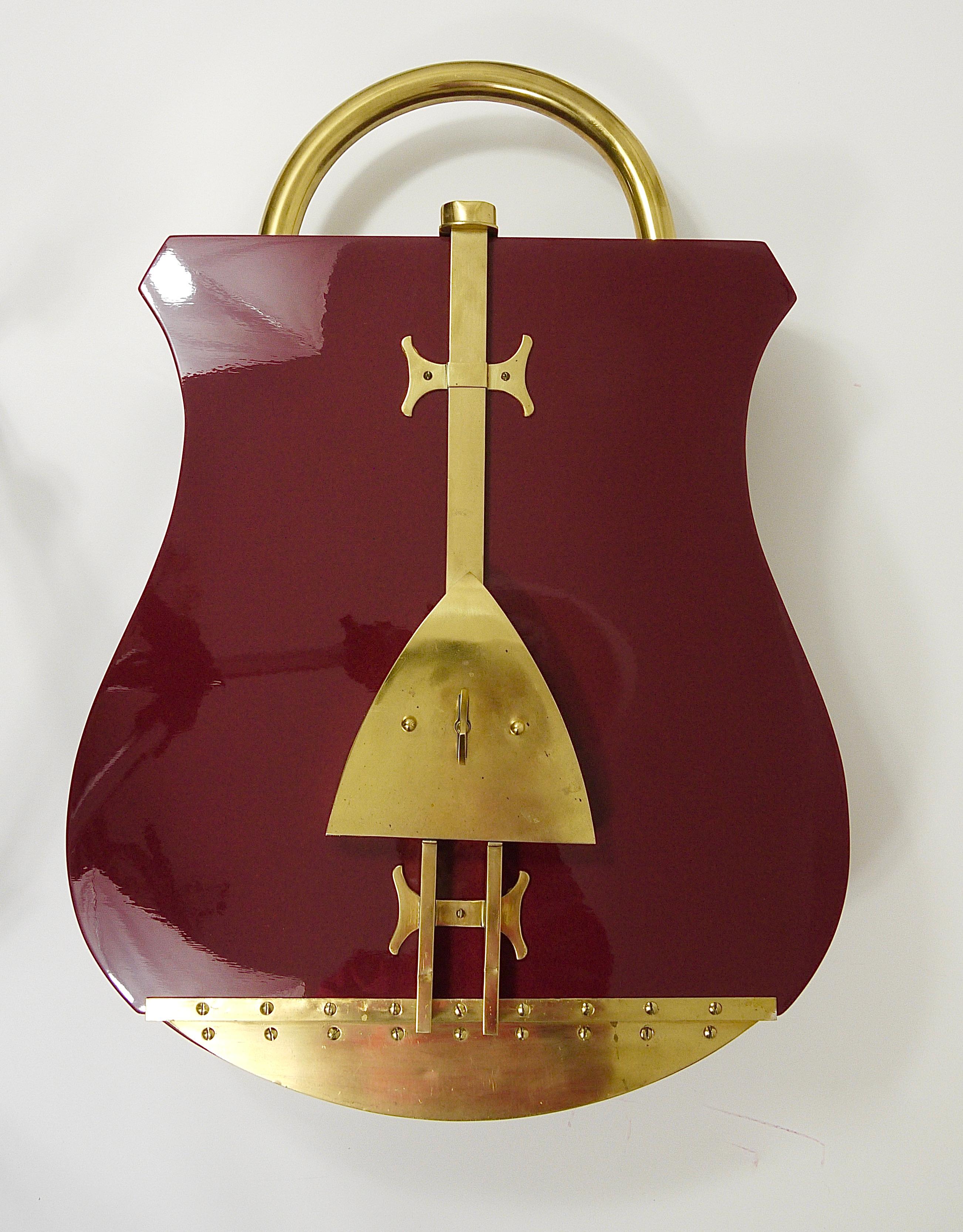 Laiton Meuble de bar Padlock Spirits Dry Home de style Aldo Tura, Italie, 1970 en vente