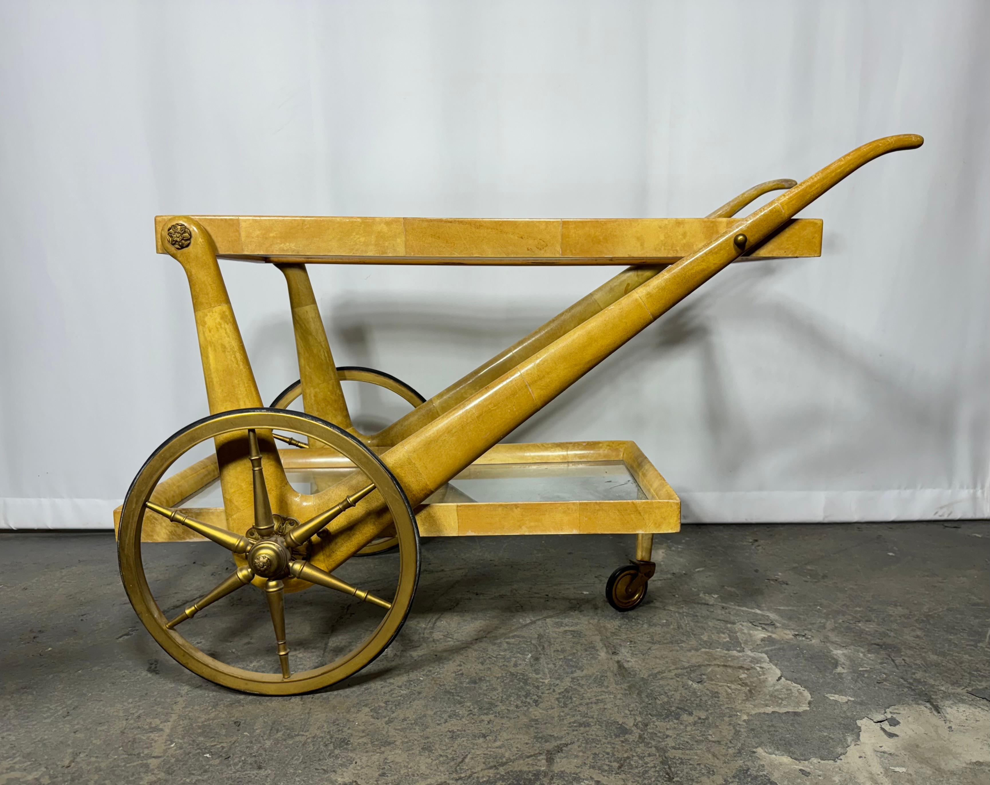 Aldo Tura Trolley en peau de chèvre circa 1950 en vente 5