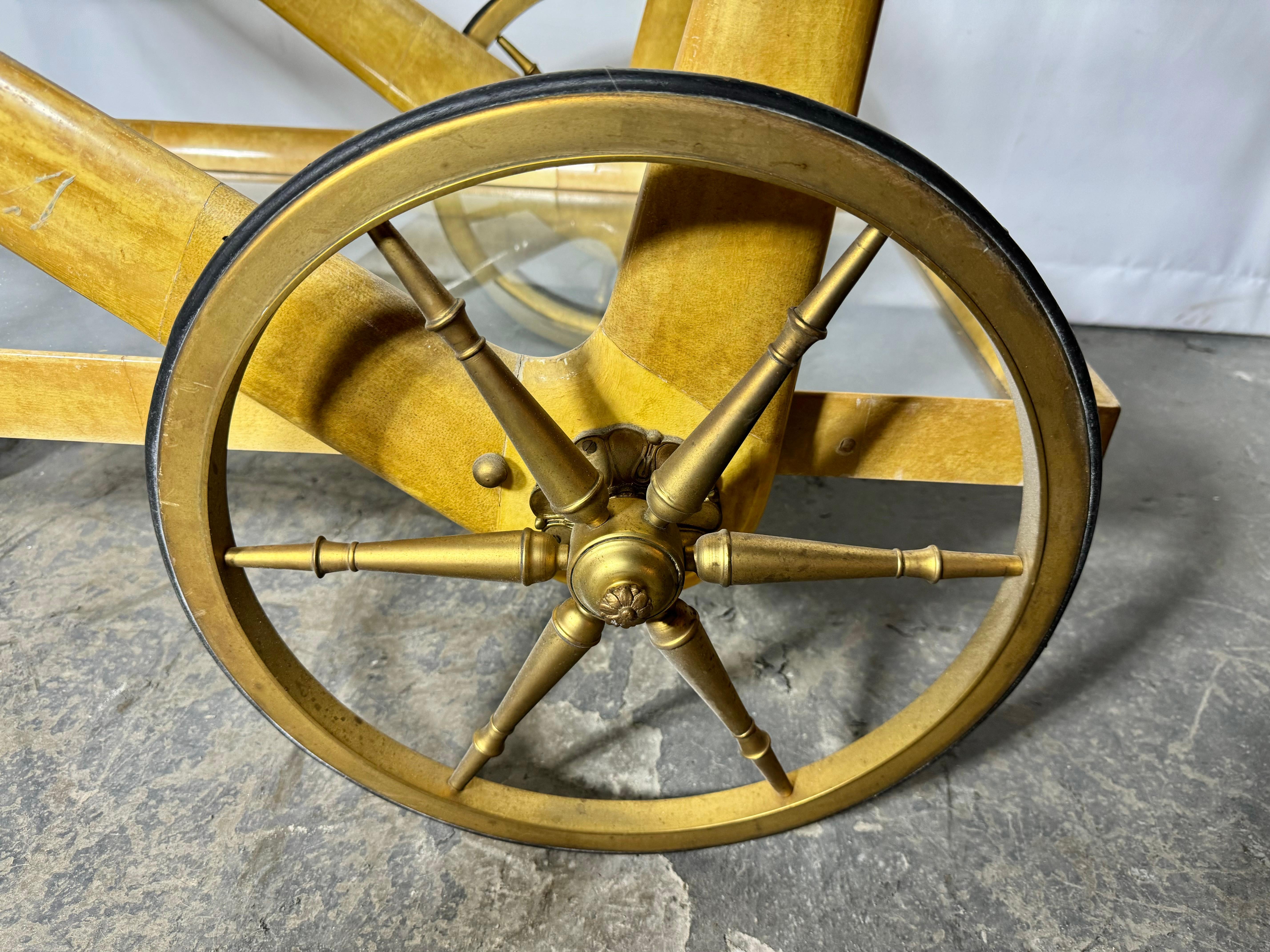 Aldo Tura Trolley en peau de chèvre circa 1950 en vente 6