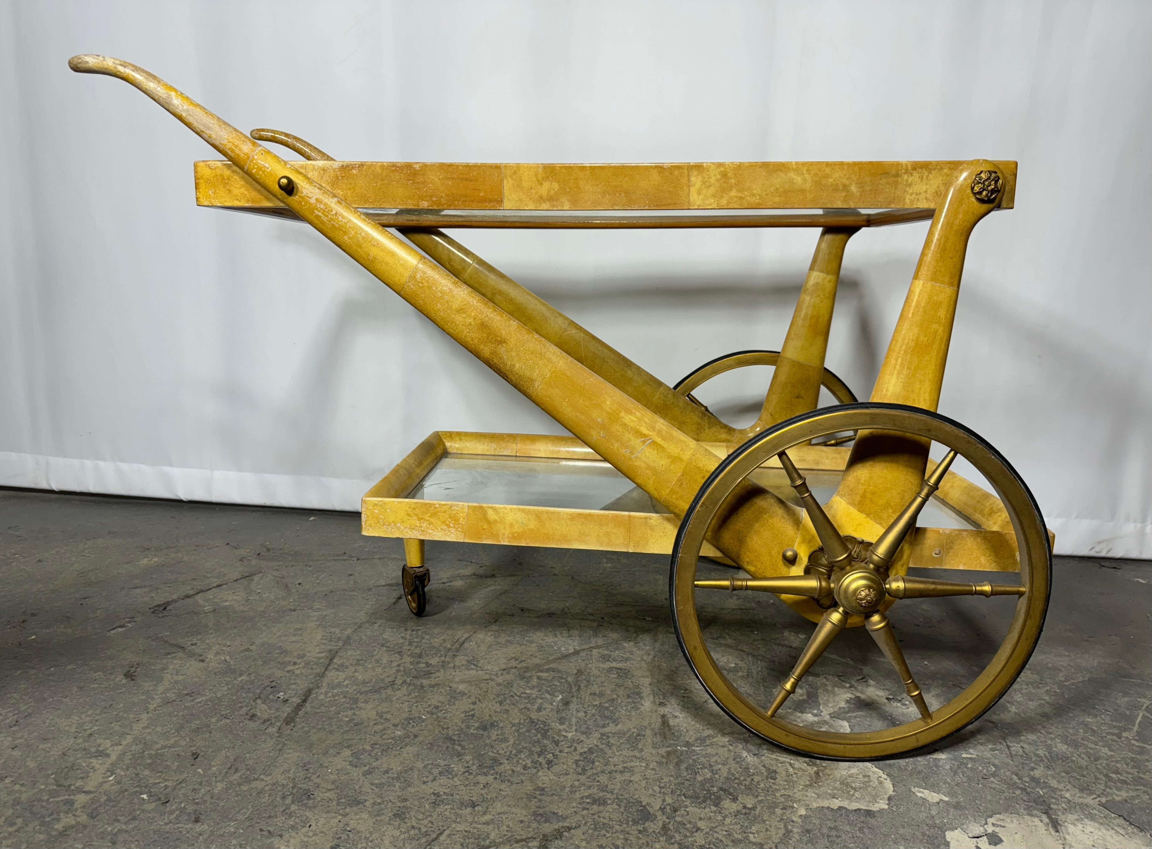 Aldo Tura Trolley en peau de chèvre circa 1950 Abîmé - En vente à Buffalo, NY