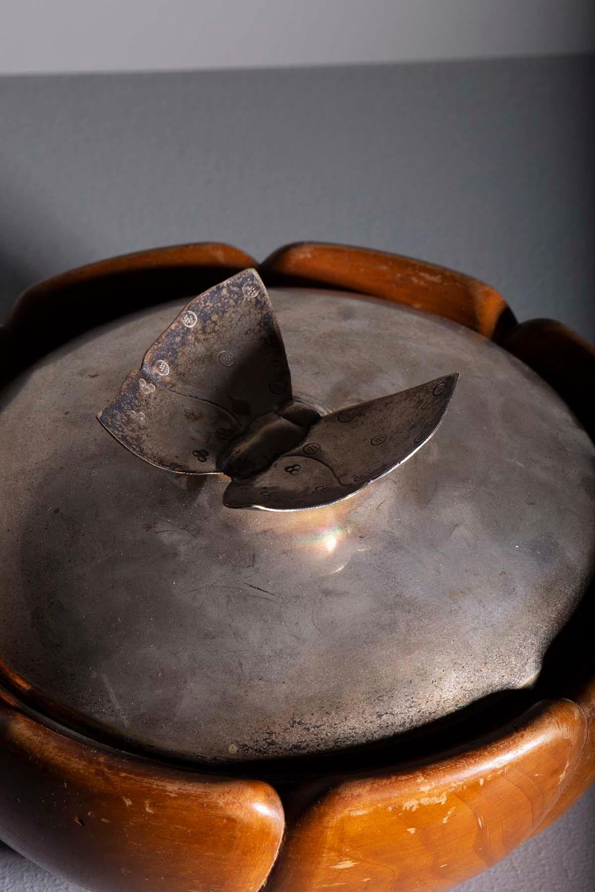 Metal Aldo Tura Wooden Bowl: Vintage Elegance For Sale