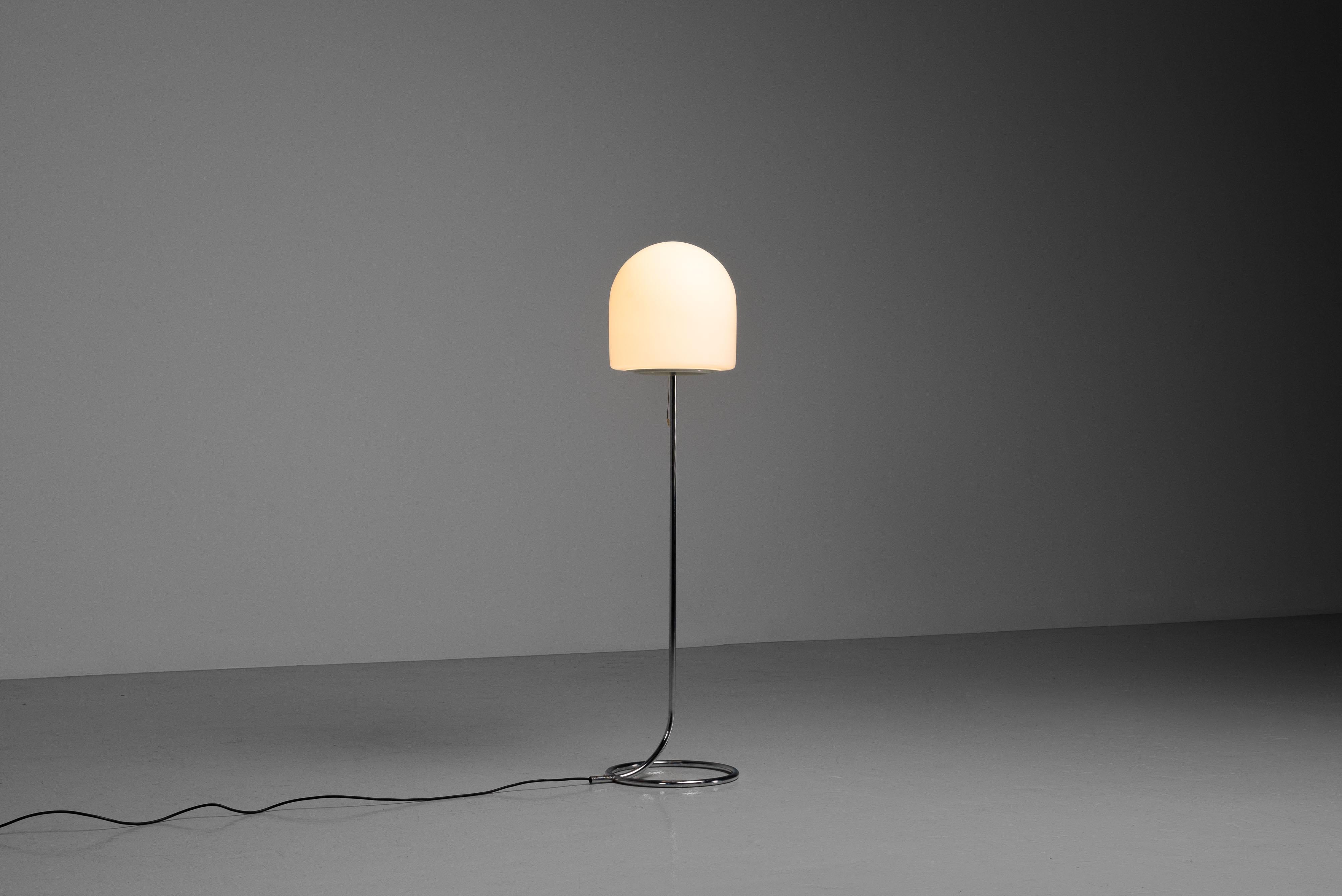 Mid-Century Modern Aldo van den Nieuwelaar A251 floor lamp Artimeta 1972 For Sale