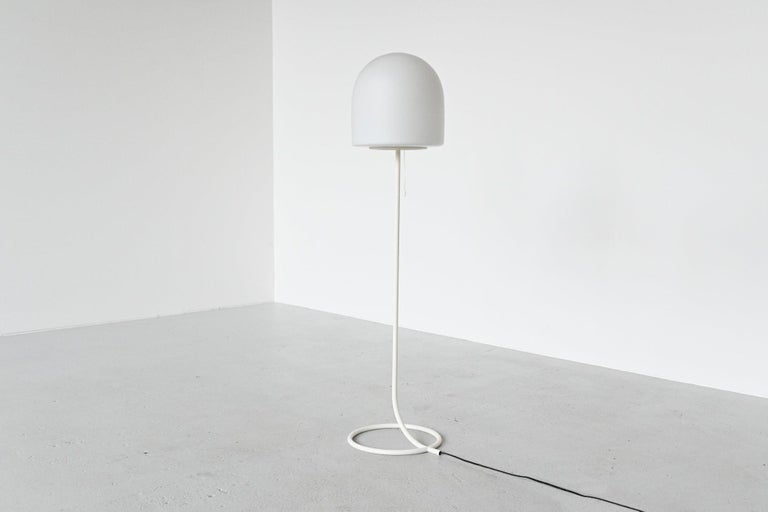 Extremely rare and beautiful floor lamp model A251 designed by Aldo van den Nieuwelaar for Artimeta Soest, The Netherlands, 1972. This lamp was part of a series consisting of three models; two table lamps A250 and A252 and one floor lamp A251. This