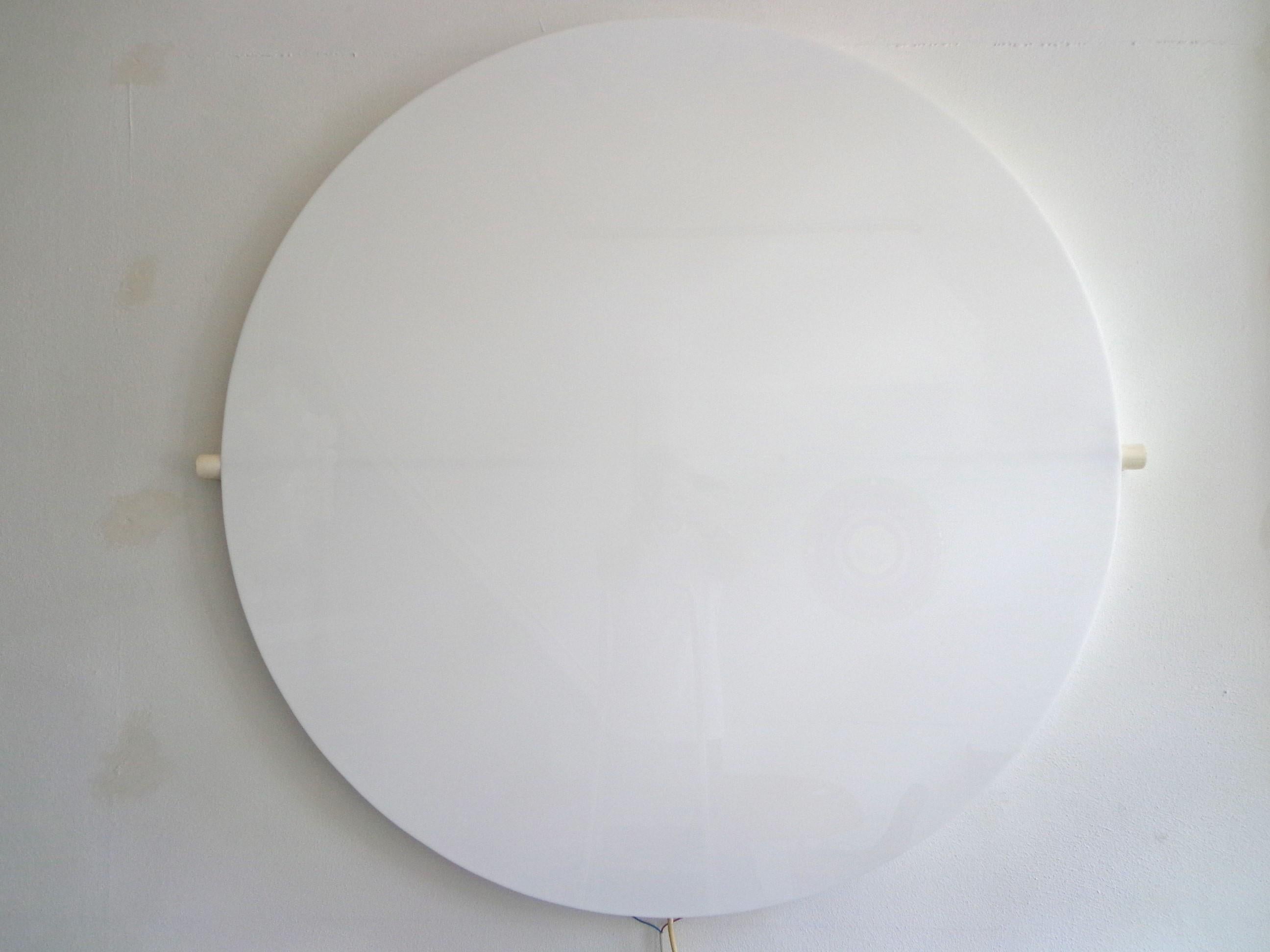 Rare and Important “Circle” wall light. These wall objects, were made in 3 dimensions, 100, 120 and 150 cm. and thick 6 cm. Signed with paper label by designer / manufacturer.
Permanent collection of Museum Cuypershuis, Roermond,