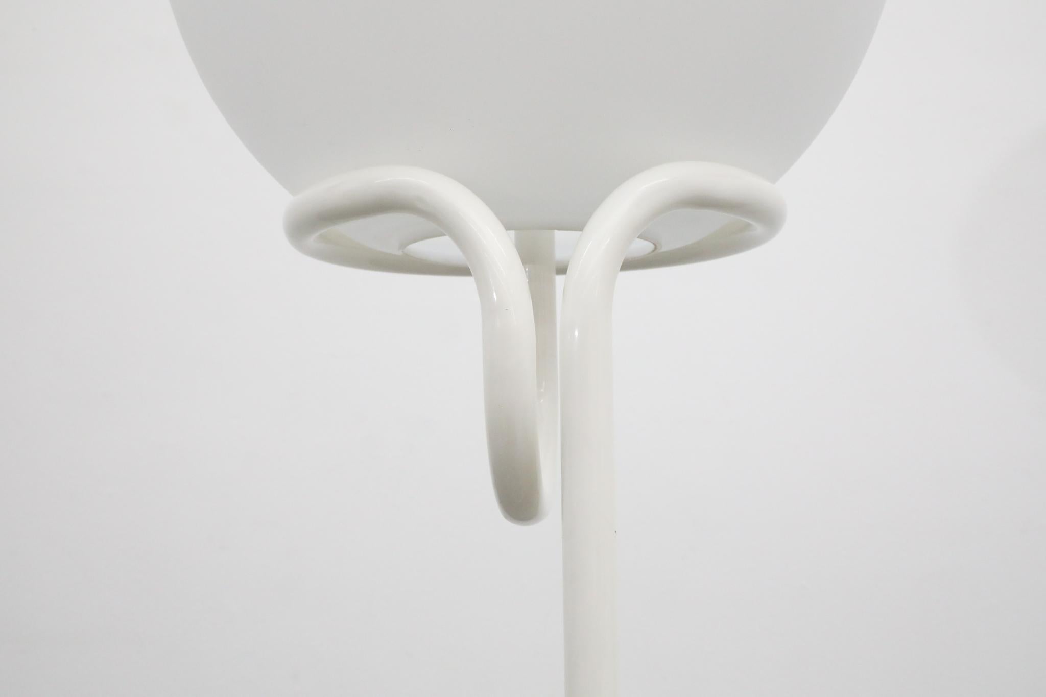 Aldo van den Nieuwelaar Lampadaire 'Globe' pour DEN, hollandais 1967 en vente 6