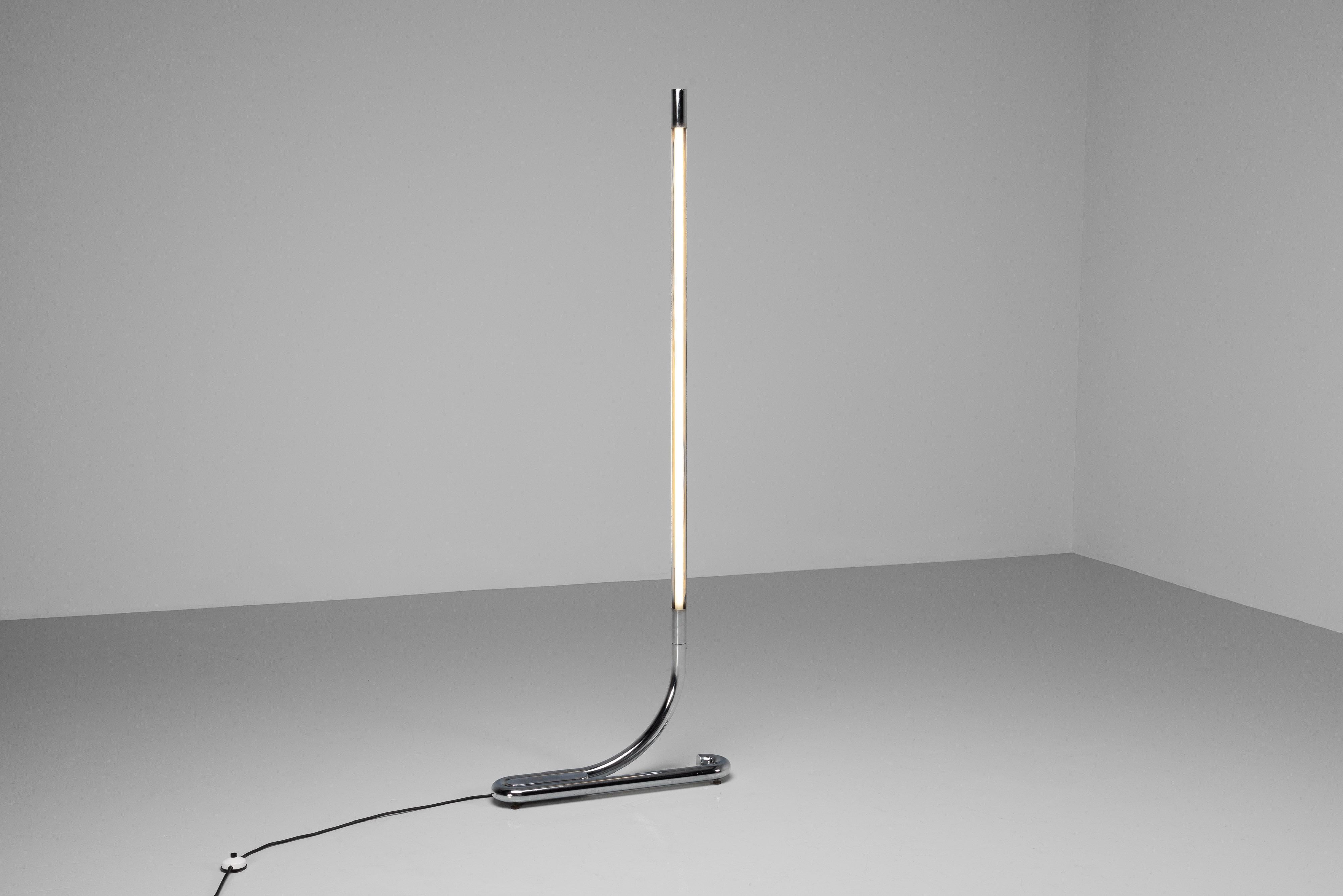 Aldo vd Nieuwelaar TC2 floor lamp Artimeta 1972 chrome For Sale 3