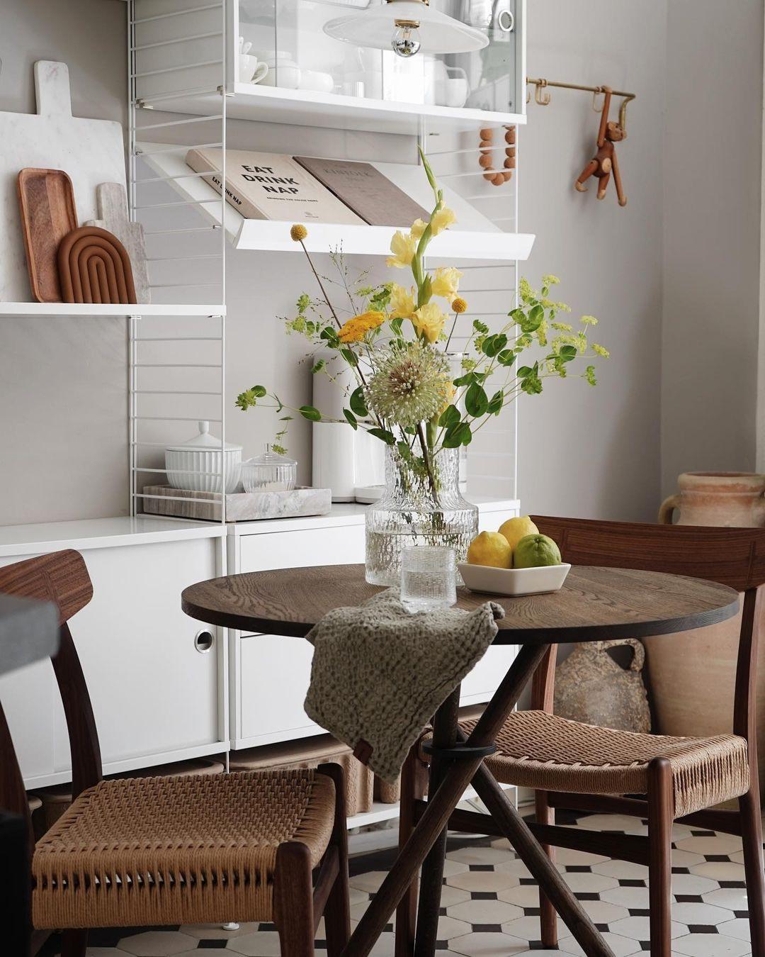 XXIe siècle et contemporain Aldric Dark Oak Café Table by Eberhart Furniture en vente