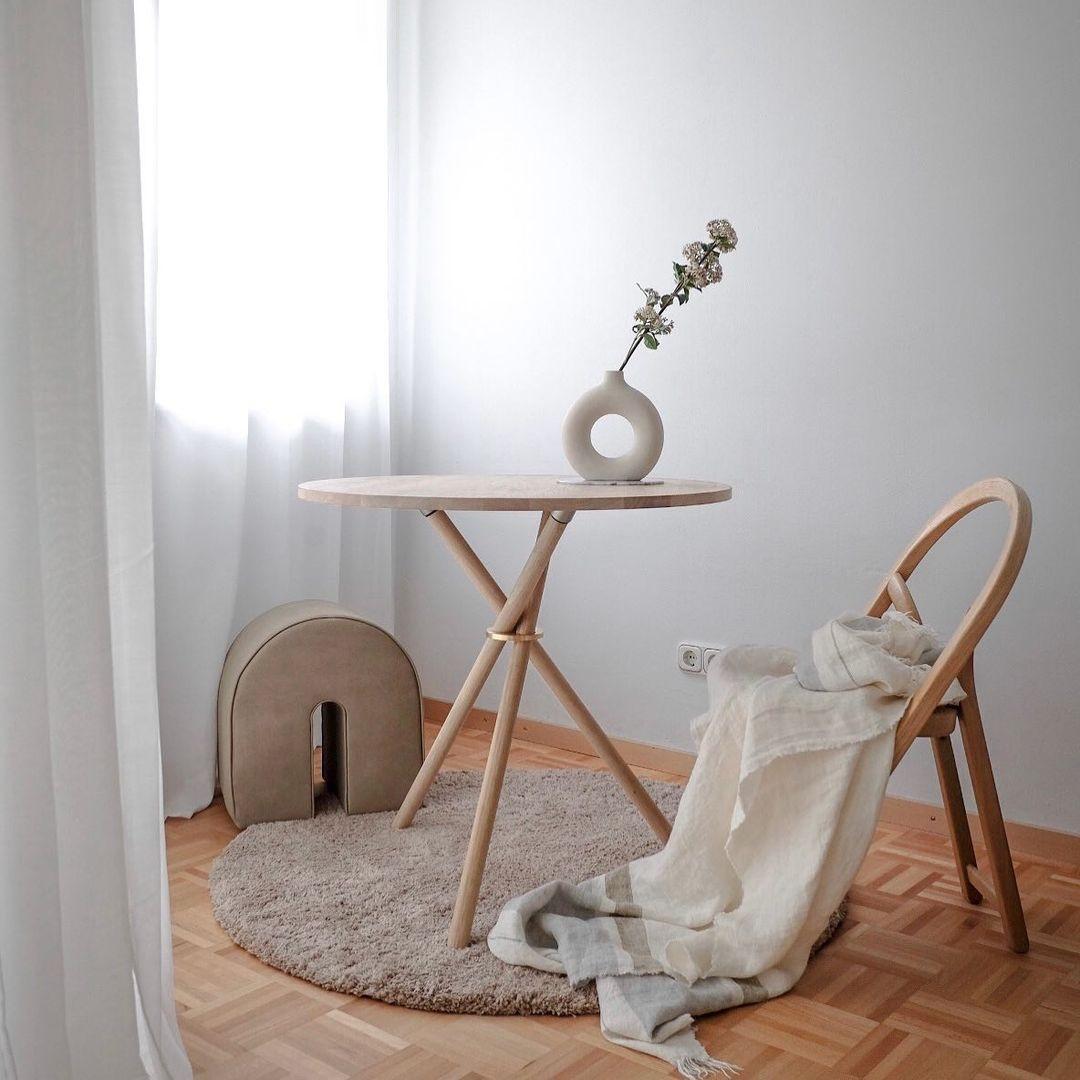 Aldric Light Oak Café Table by Eberhart Furniture en vente 7