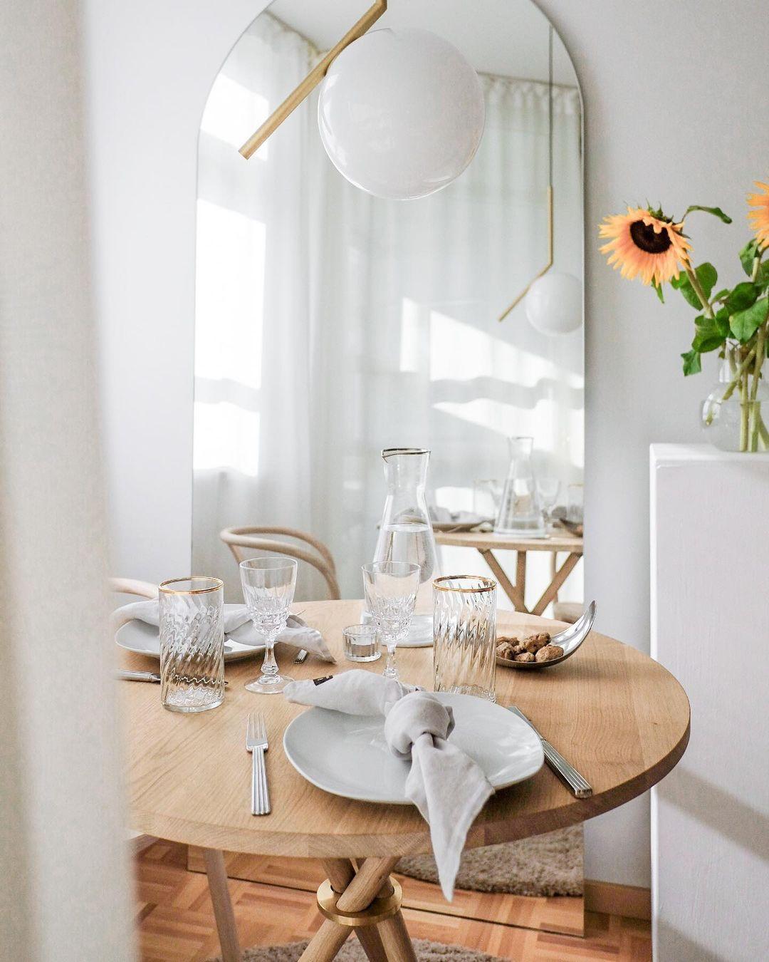 Aldric Light Oak Café Table by Eberhart Furniture en vente 2