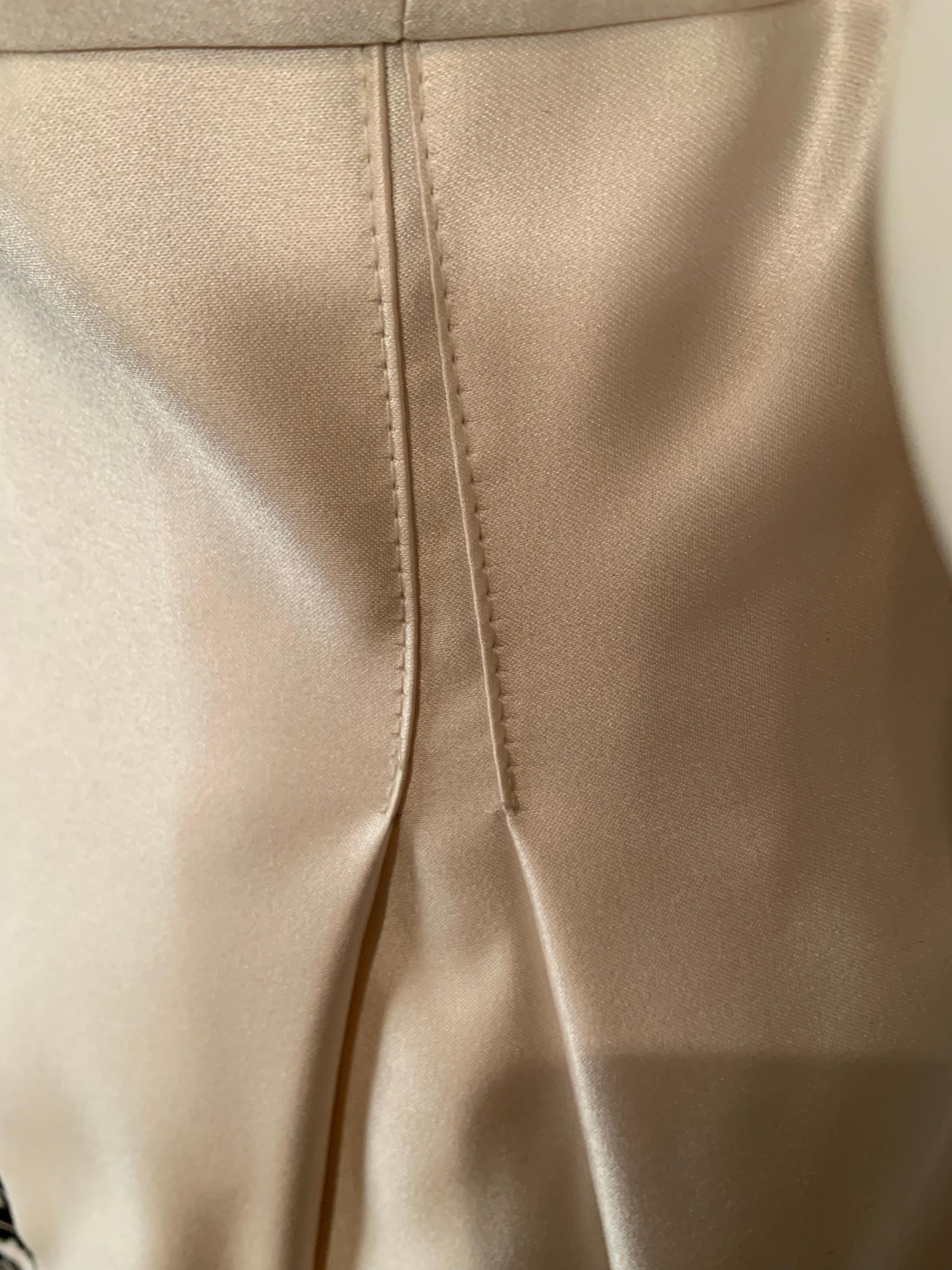 Alease Fisher Cream Silk Cocktail Dress with Black Embroidery In Excellent Condition In New Hope, PA