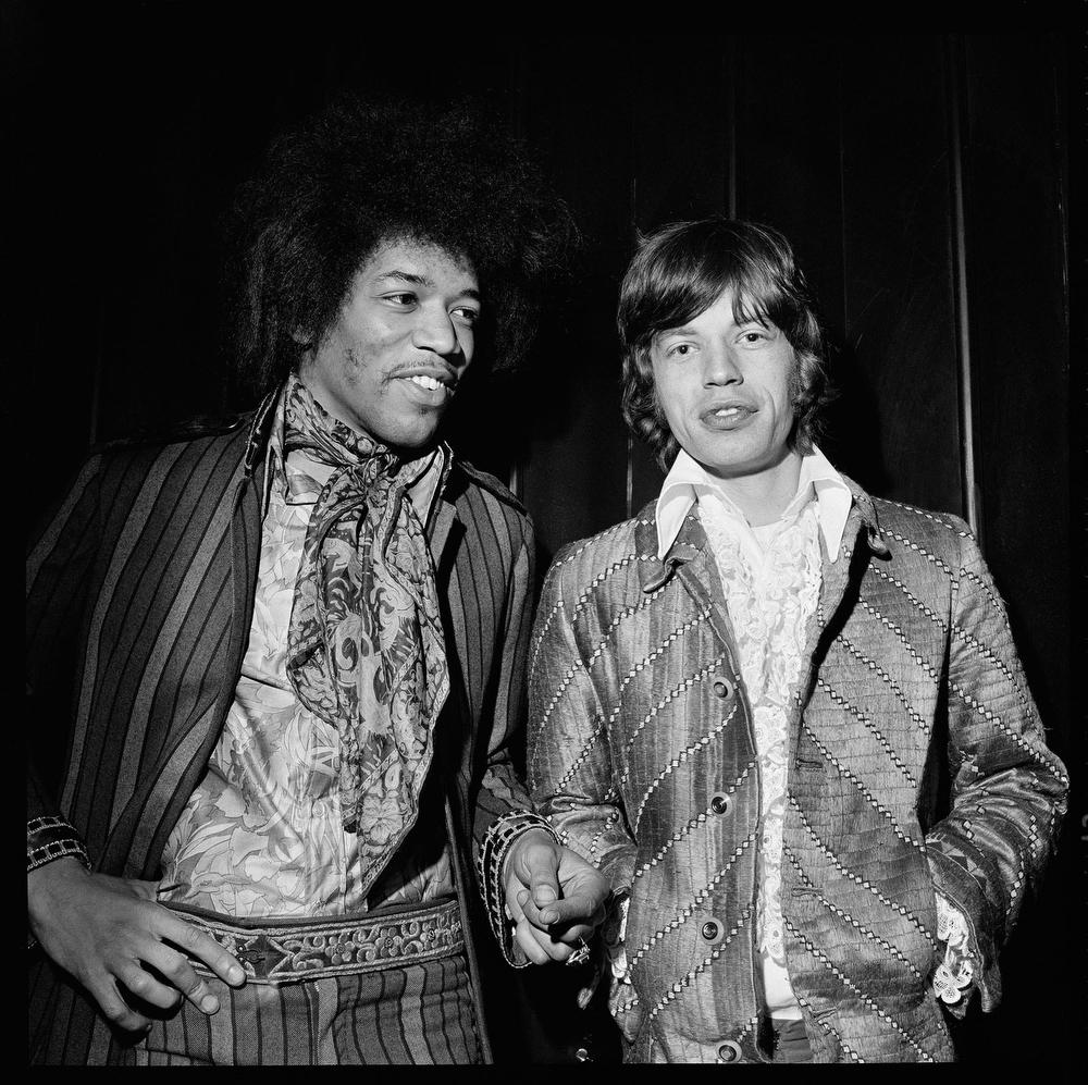 Alec Byrne Portrait Photograph – Mick Jagger und Jimi Hendrix 1967 Silber-Gelatinedruck