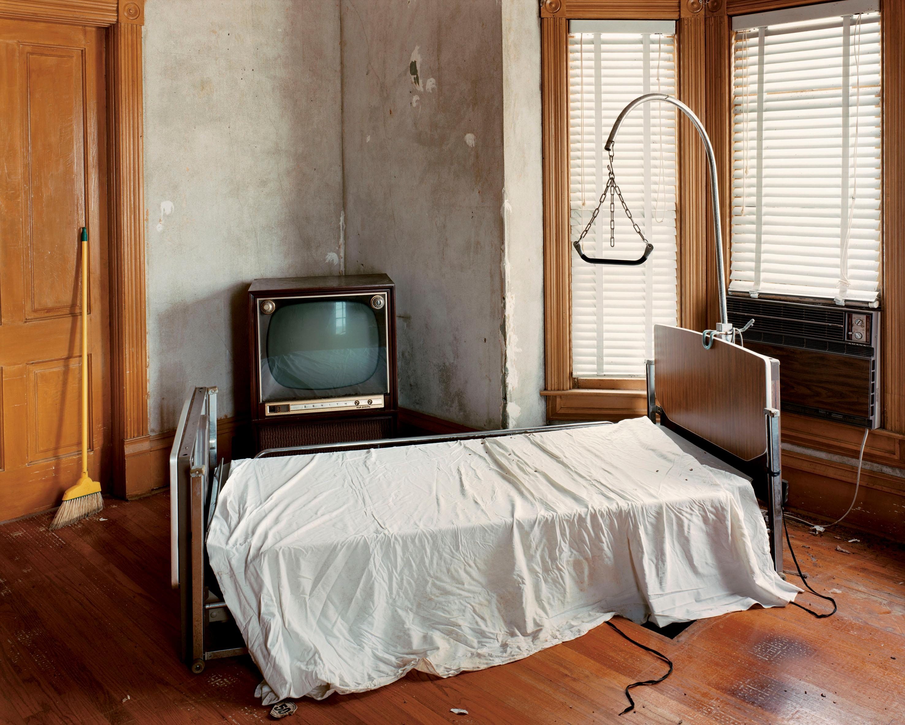 Chromogener Digitaldruck
16 x 20 Zoll (Auflage: 15)
32 x 40 Zoll (Auflage von 10)
40 x 50 Zoll (Auflage von 5)

Alec Soth (geboren 1969) ist ein führender zeitgenössischer amerikanischer Fotograf, der in der Tradition des Dokumentarfilms arbeitet.