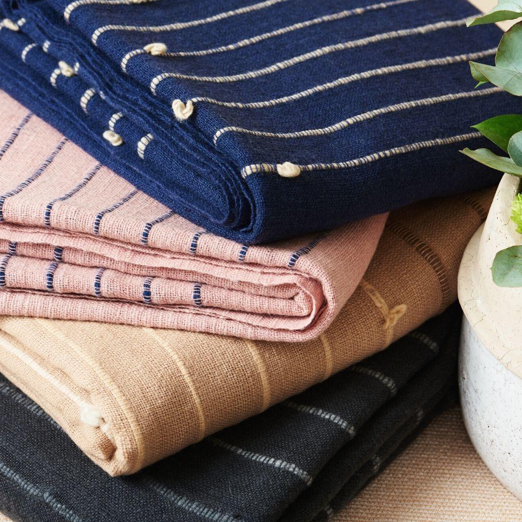  Alei Handloom Throw / Blanket In Charcoal Black , Stripes Pattern  For Sale 8