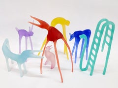 "La línea rosa" figurative animal sculpture, translucid resin, pink, surrealist