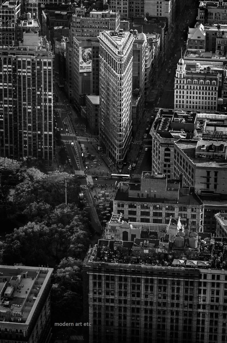 Il s'agit d'une magnifique photographie de paysage en noir et blanc de la ville de New York, réalisée par un photographe primé. Notre galerie possède la plus grande quantité de photographies d'art de la ville de New York, en raison de notre amour