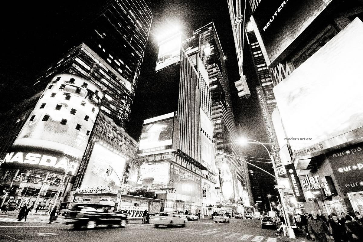 Photography - New York City landscape art photography black and white - Black Landscape Photograph by Alejandro Cerutti
