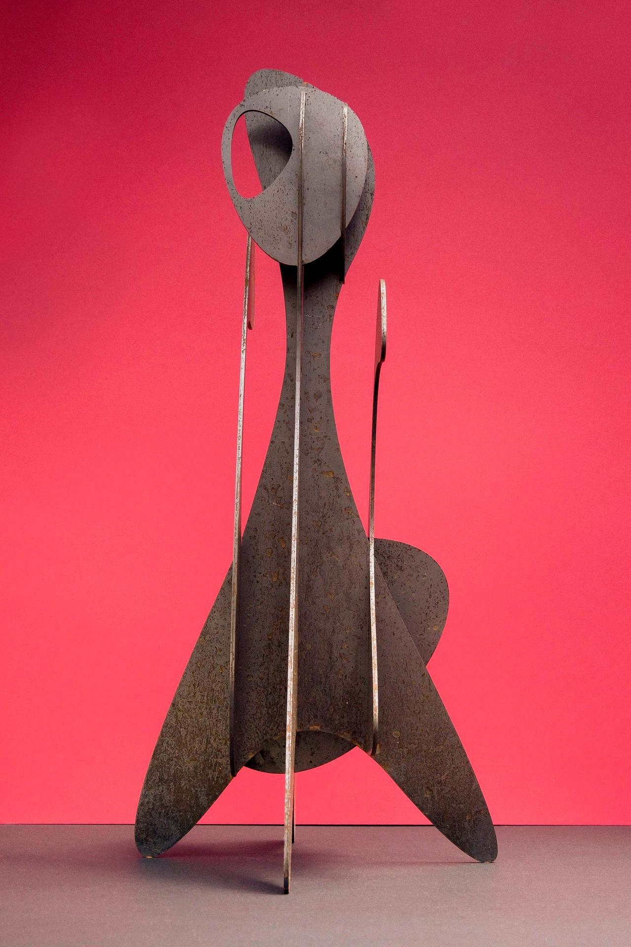Alfil #2 d'Alejandro Vega Beuvrin, sculpture abstraite, acier vieilli au laser en vente 3