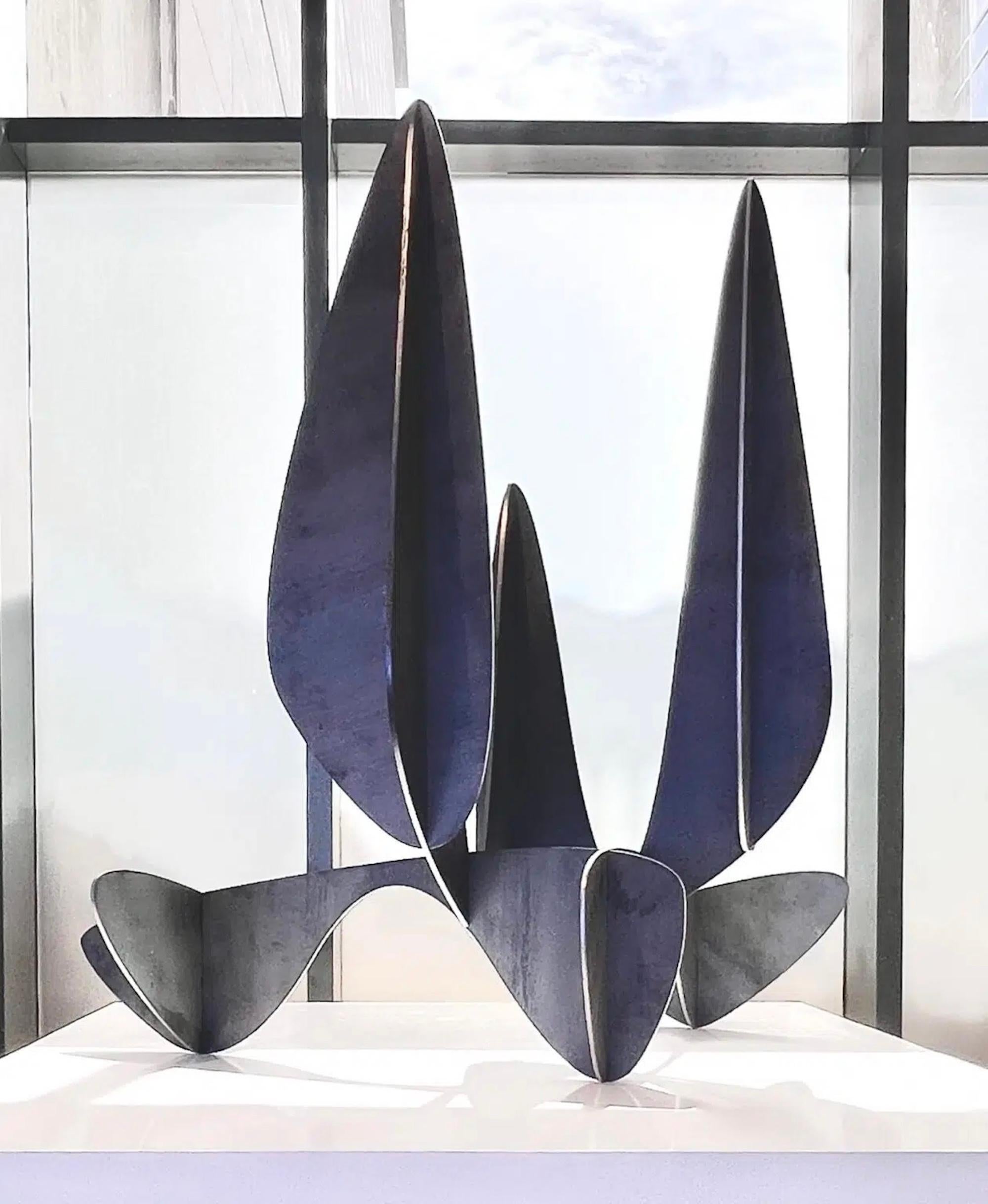 Barricada #14 ac M105 by Alejandro Vega Beuvrin - Abstract sculpture, steel