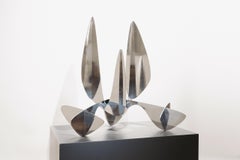 Barricada #14 aip M105 by Alejandro Vega Beuvrin - Abstract sculpture, silver