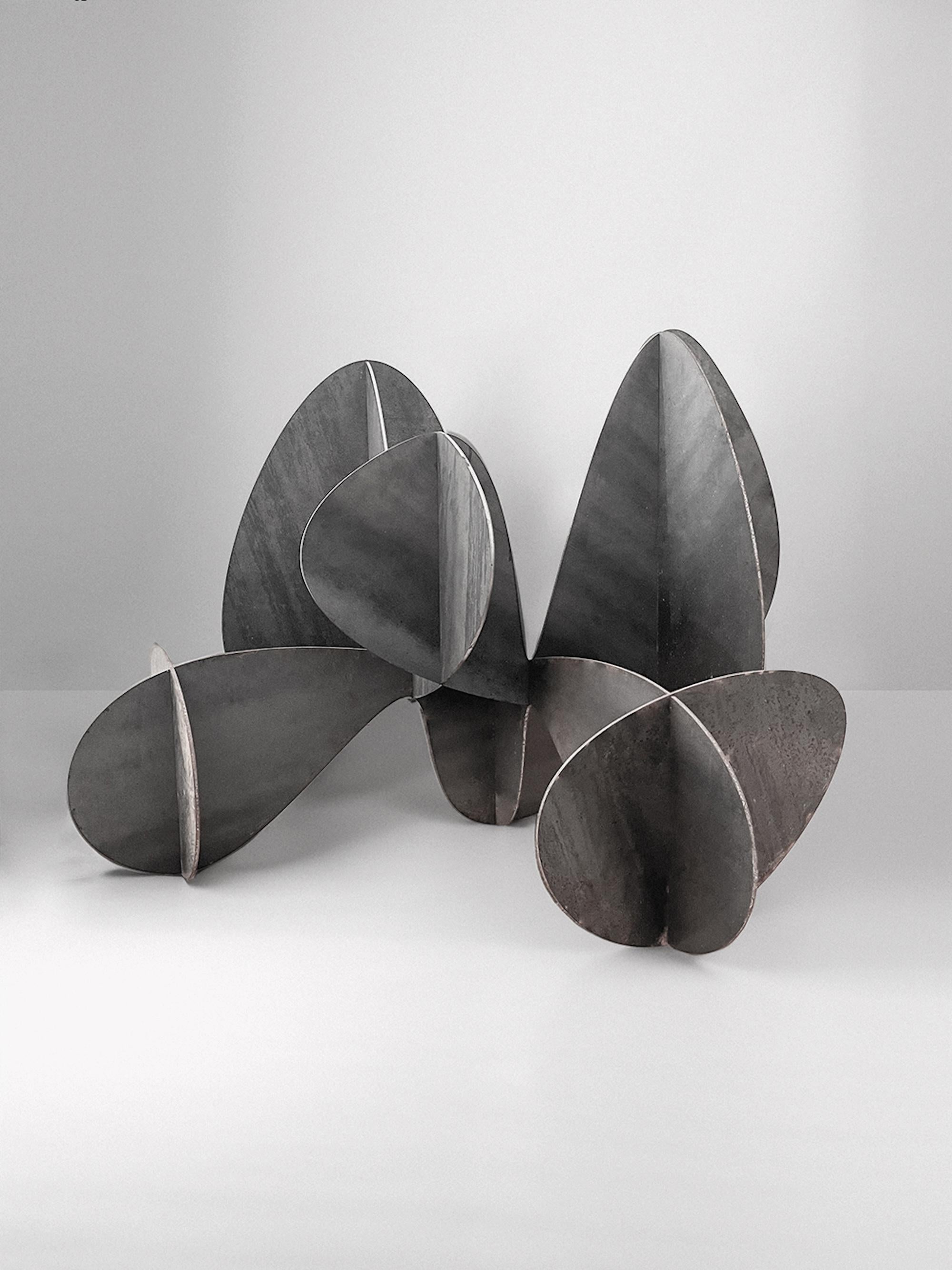 Alejandro Vega Beuvrin Abstract Sculpture - Barricada #15 ac M90 by Alejandro V. Beuvrin - abstract sculpture, organic forms