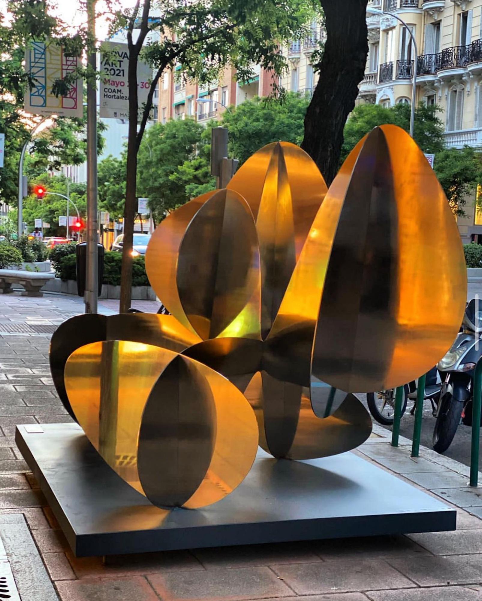 Barricada #15 aip L200 by Alejandro Vega Beuvrin - Large abstract sculpture For Sale 2