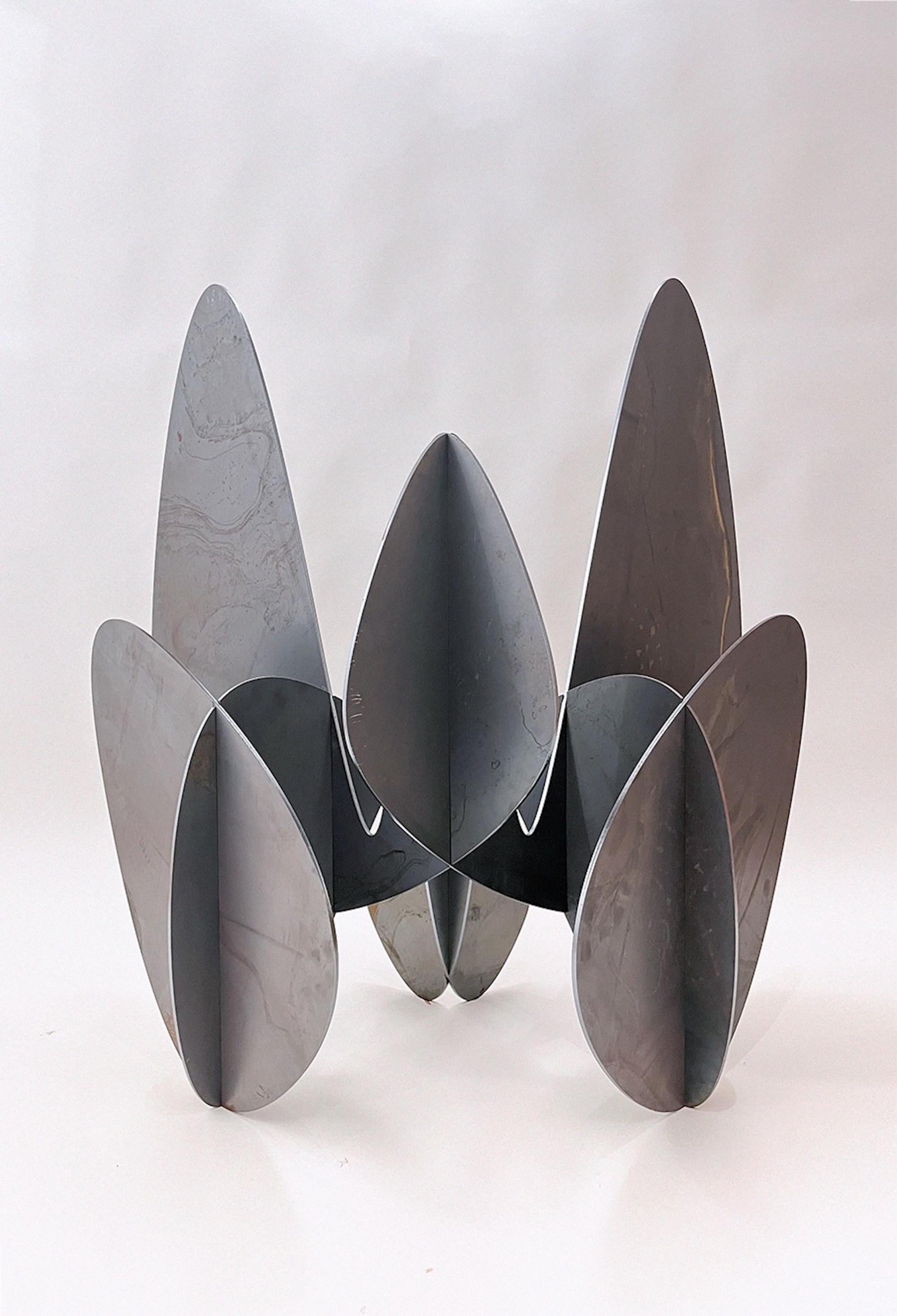 Barricada #23 ac M115 by A. Vega Beuvrin - Abstract sculpture, steel, organic