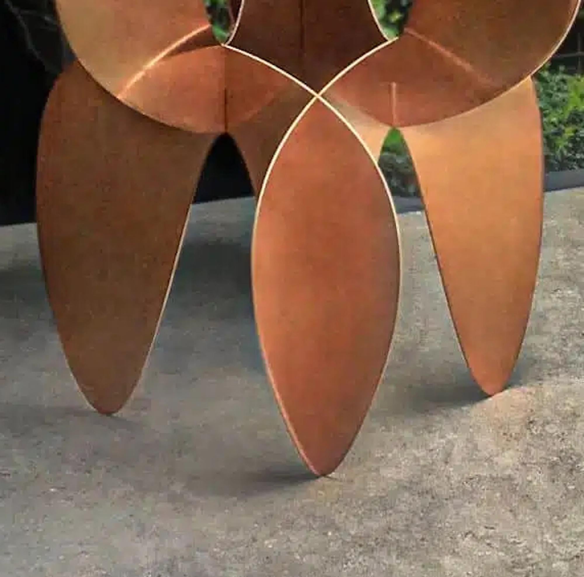 Barricada #9 b L de Alejandro Vega Beuvrin - Escultura al aire libre, formas orgánicas en venta 5