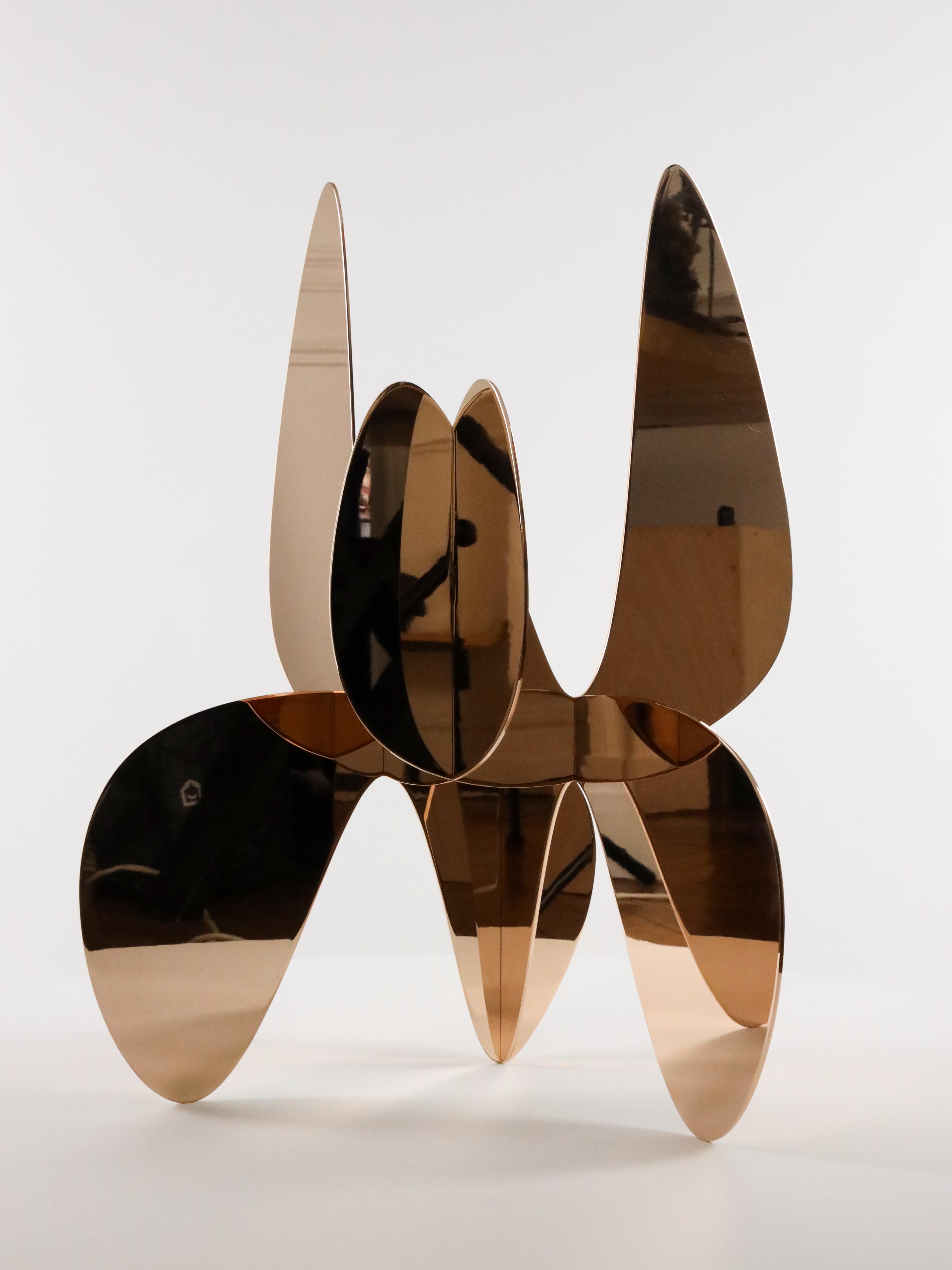 Barricada #9 bp M by A. Vega Beuvrin - Abstract sculpture, golden, organic forms For Sale 6