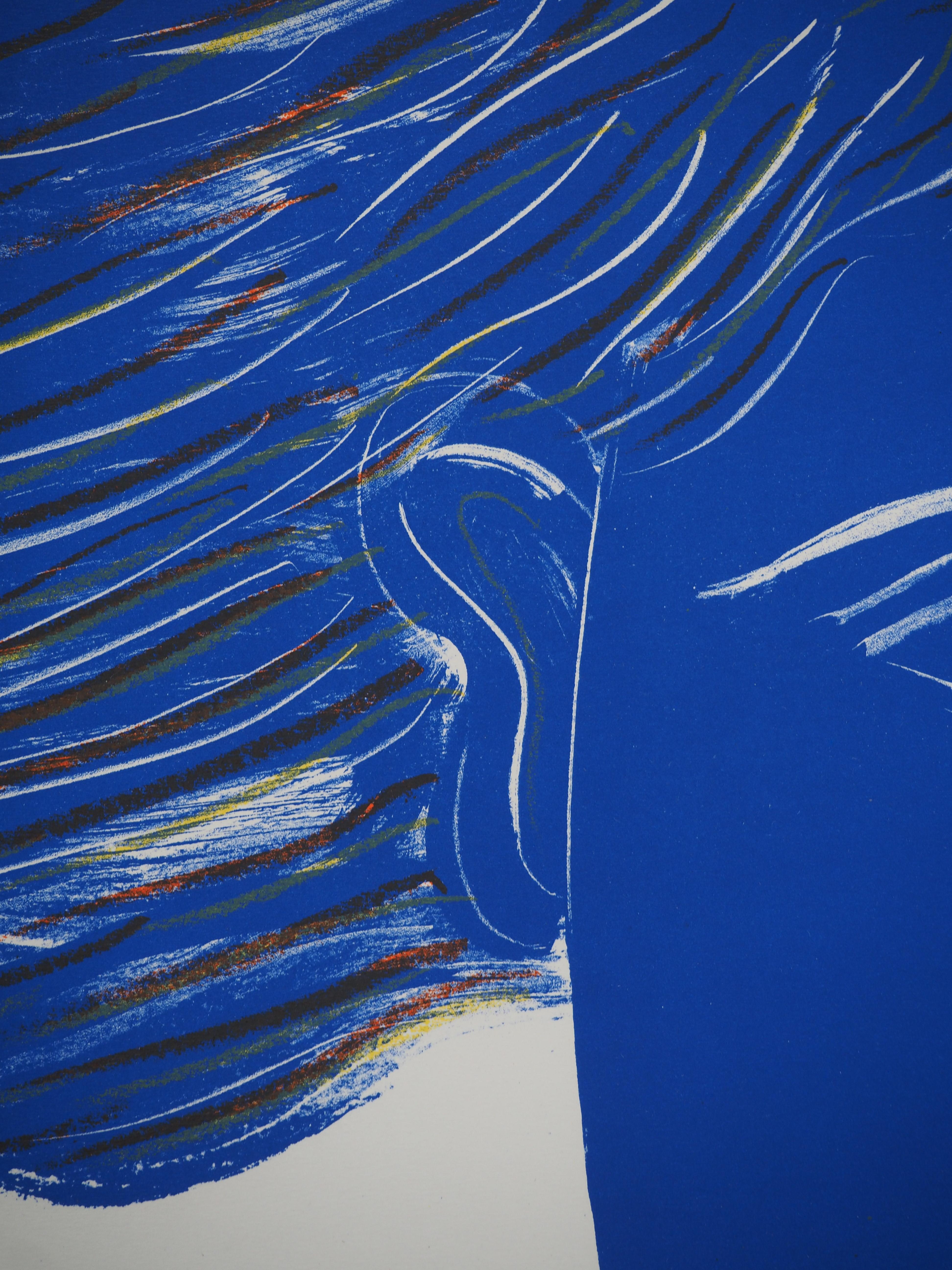 Il poeta ispirato in blu - Litografia originale - Firma stampata (Raro, 1983) - Portrait Print Blu di Alekos Fassianos