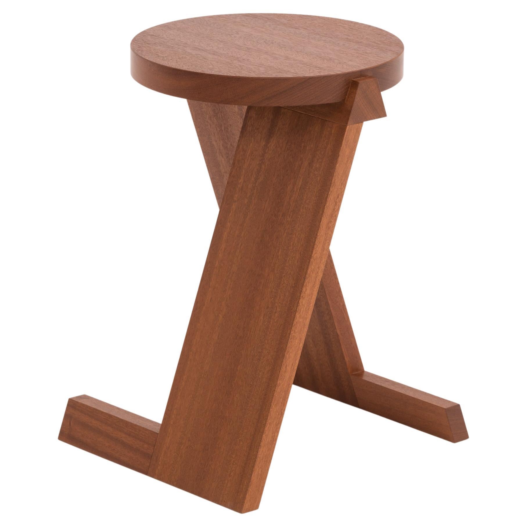 Aleksander Oniszh Pawn Stool by Nów en vente