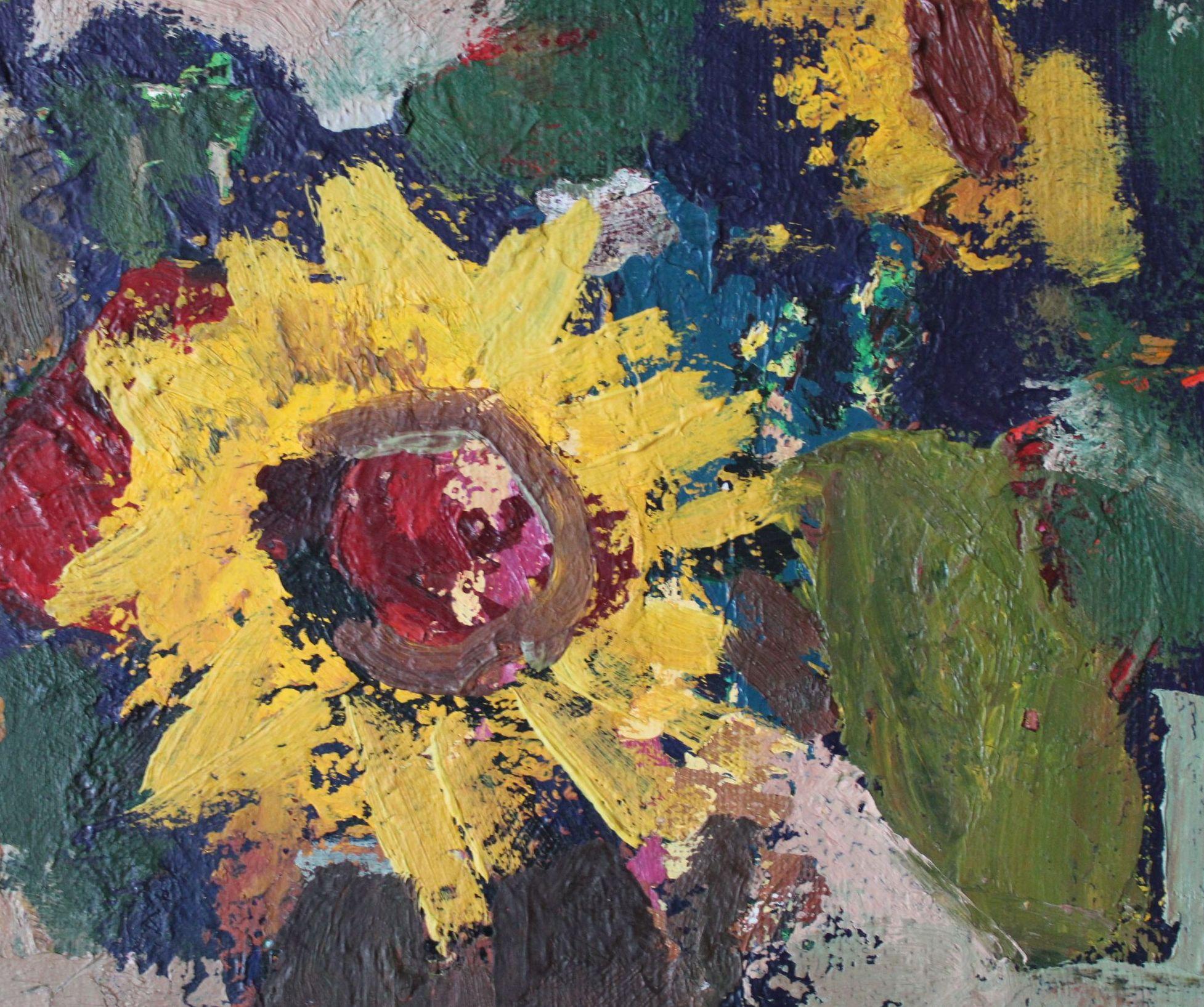 Nature morte aux tournesols. Huile sur carton, 38 x 38 cm - Painting de Aleksandr Rodin (1922-2001)