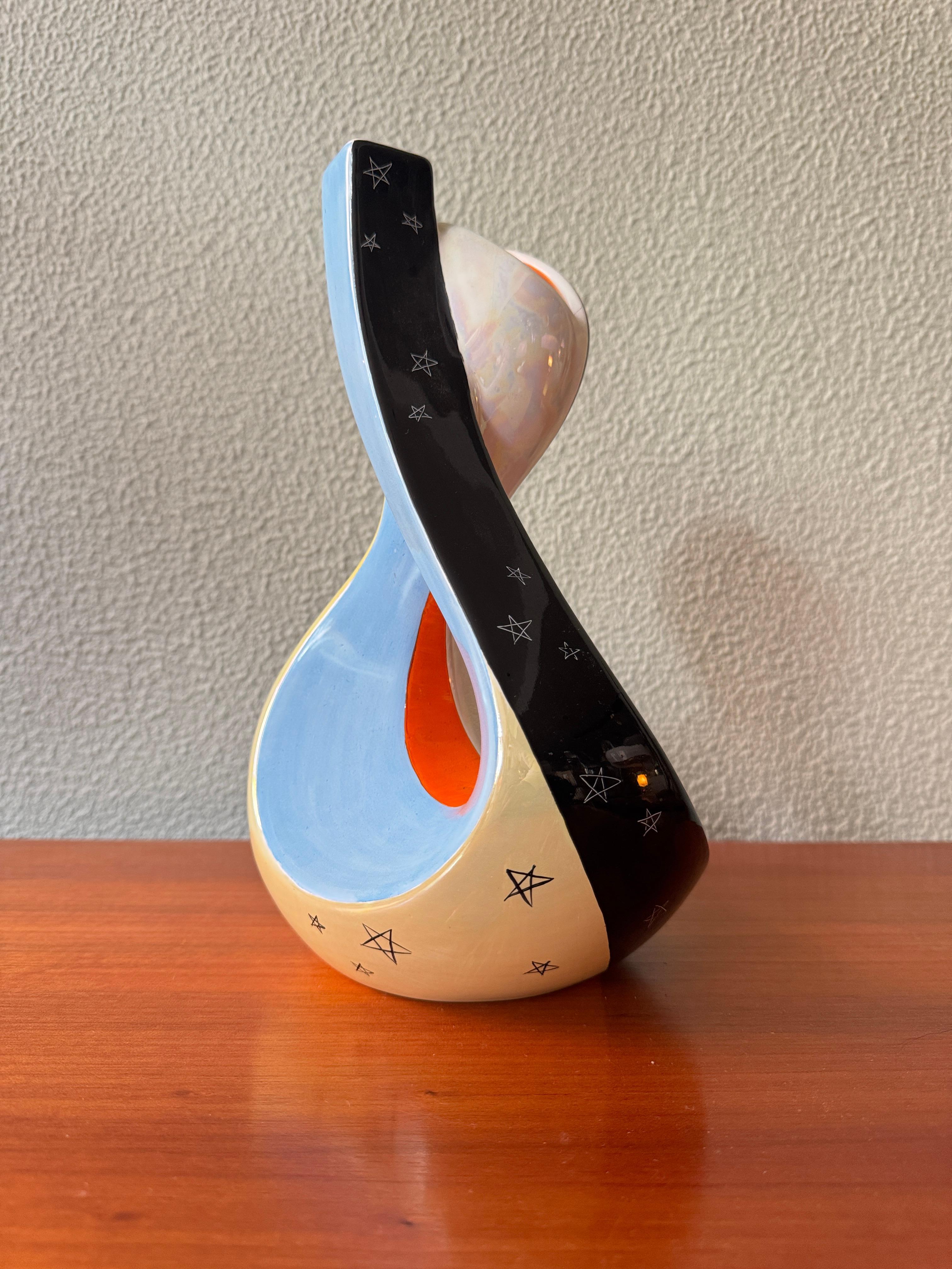 'Aleluia Portuguese Midcentury Biomorphic Ceramic Vase Blue Orange Stars Pattern in vendita 3