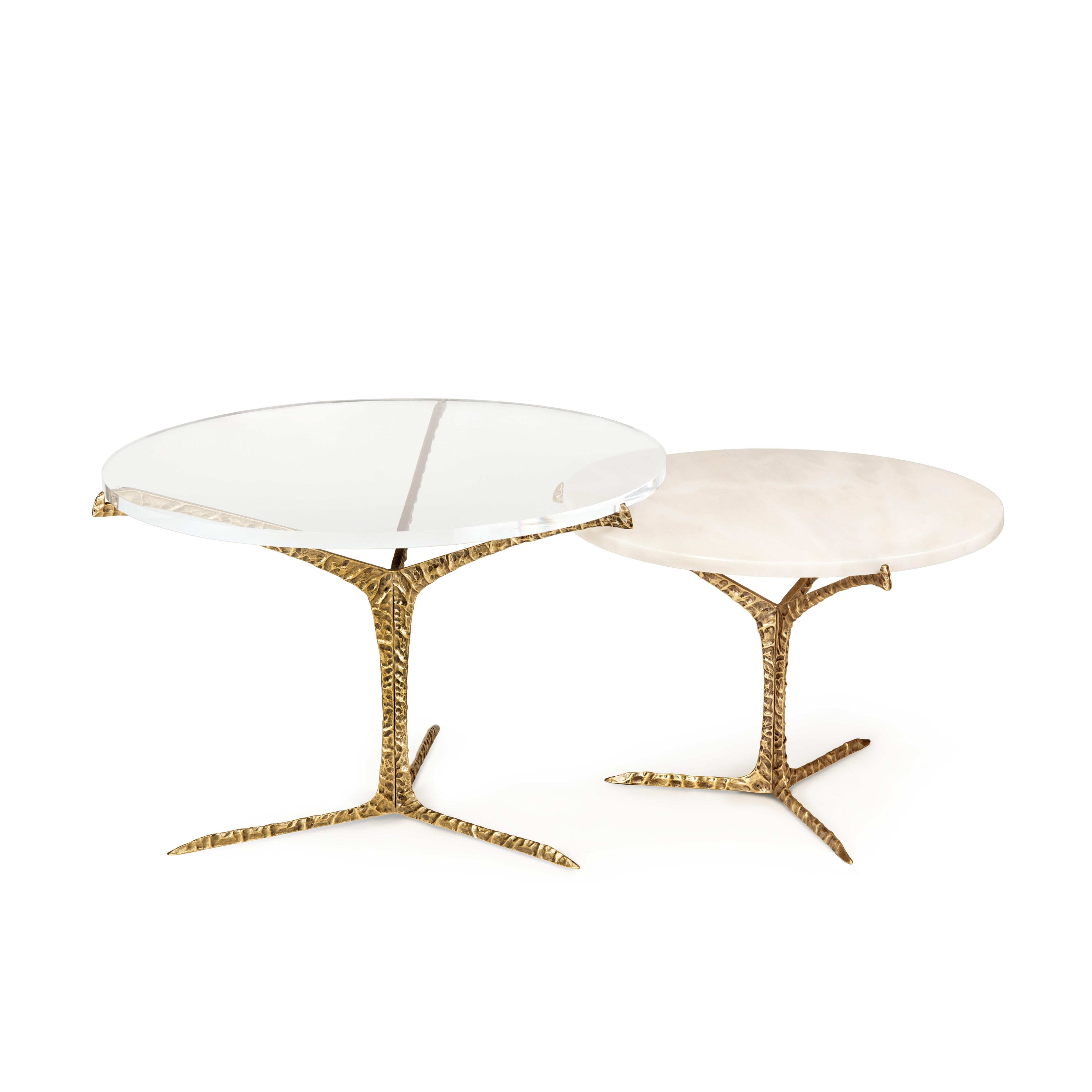 Moderne Table basse moyenne Alentejo en laiton acrylique, InsidherLand de Joana Santos Barbosa en vente