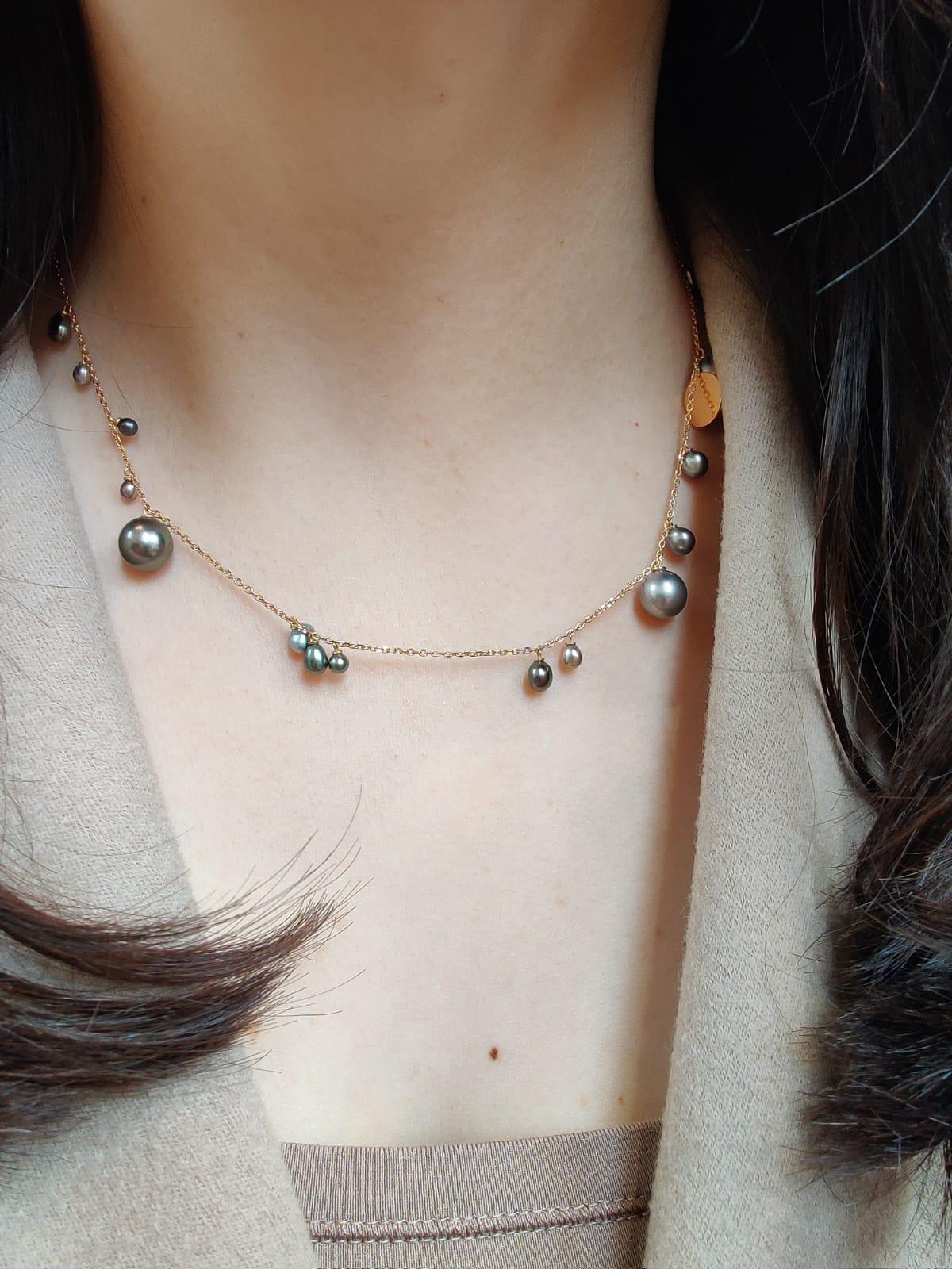 ALESSANDRA DONA Collier de perles avec des perles de Tahiti et des perles keshi, en or rose en vente