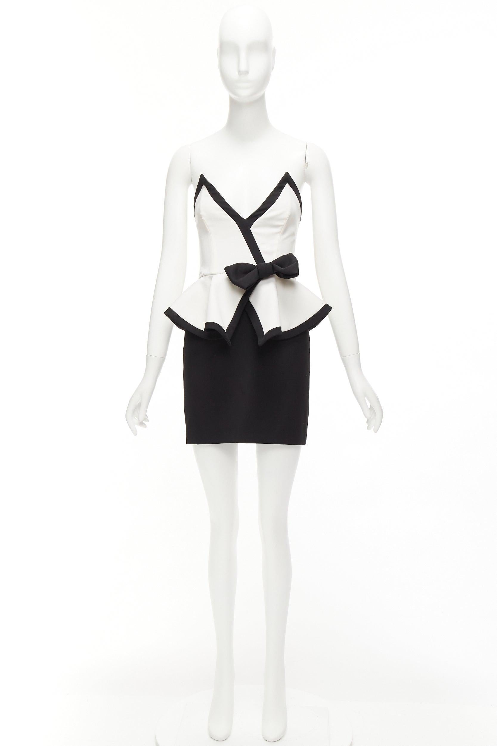 ALESSANDRA RICH black white graphic colorblocked peplum cocktail dress IT38 XS For Sale 5