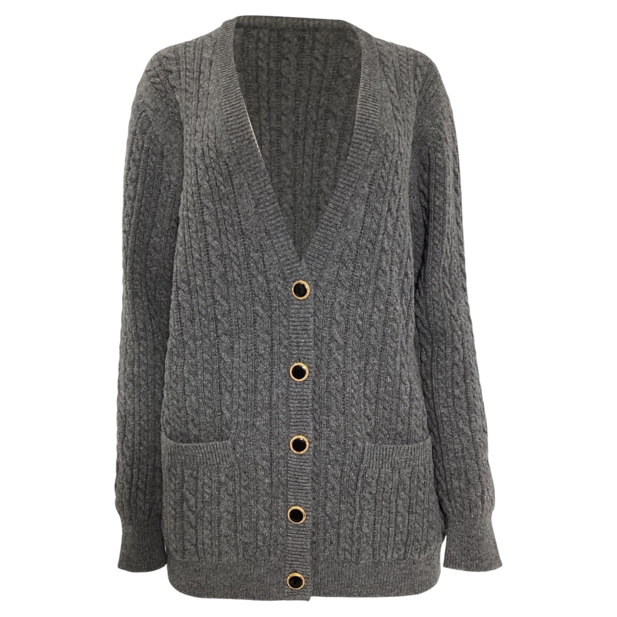 Alessandra Rich – Strickjacke mit Knöpfen im Zopfmuster aus grauer Wolle
