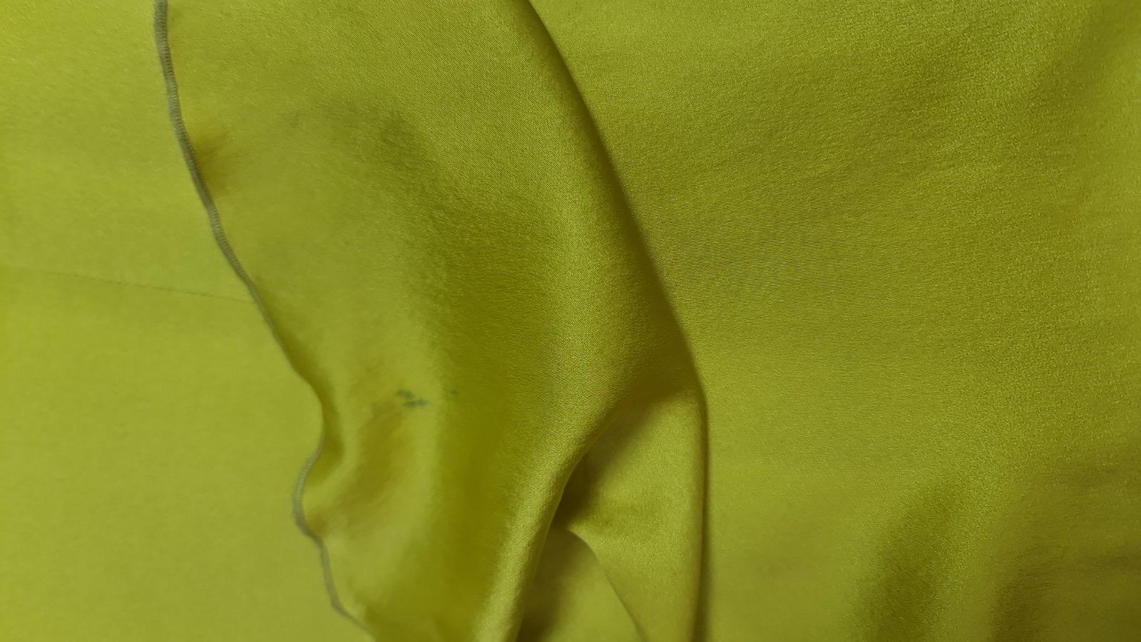 Alessandra Rich, abito lungo a collo alto in raso impreziosito, giallo, sz.42 in vendita 4