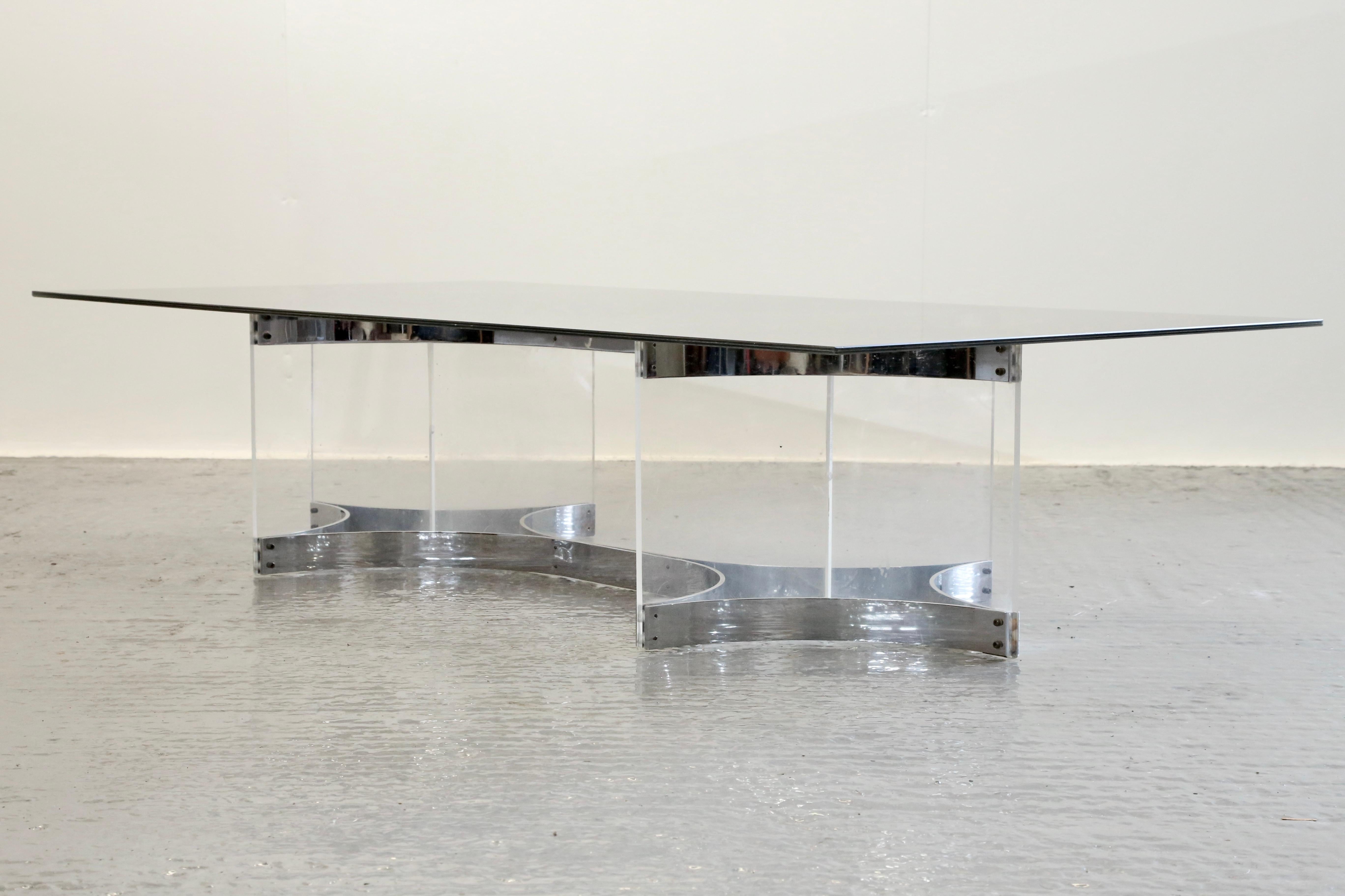 Alessandro Albrizzi, Fine Mid Century Chrome Plated Steel & Lucite Coffee Table For Sale 8