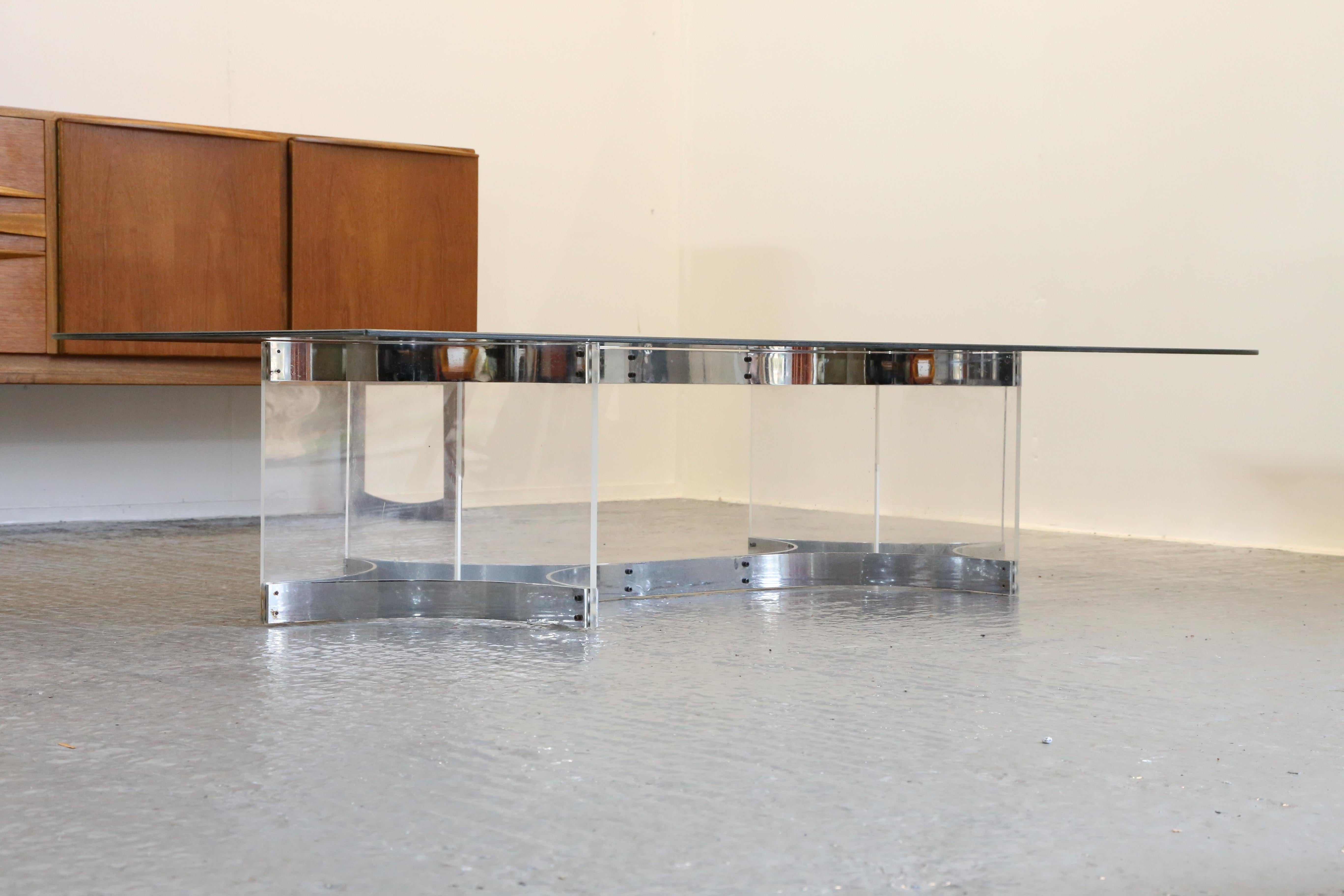Alessandro Albrizzi, Fine Mid Century Chrome Plated Steel & Lucite Coffee Table For Sale 9