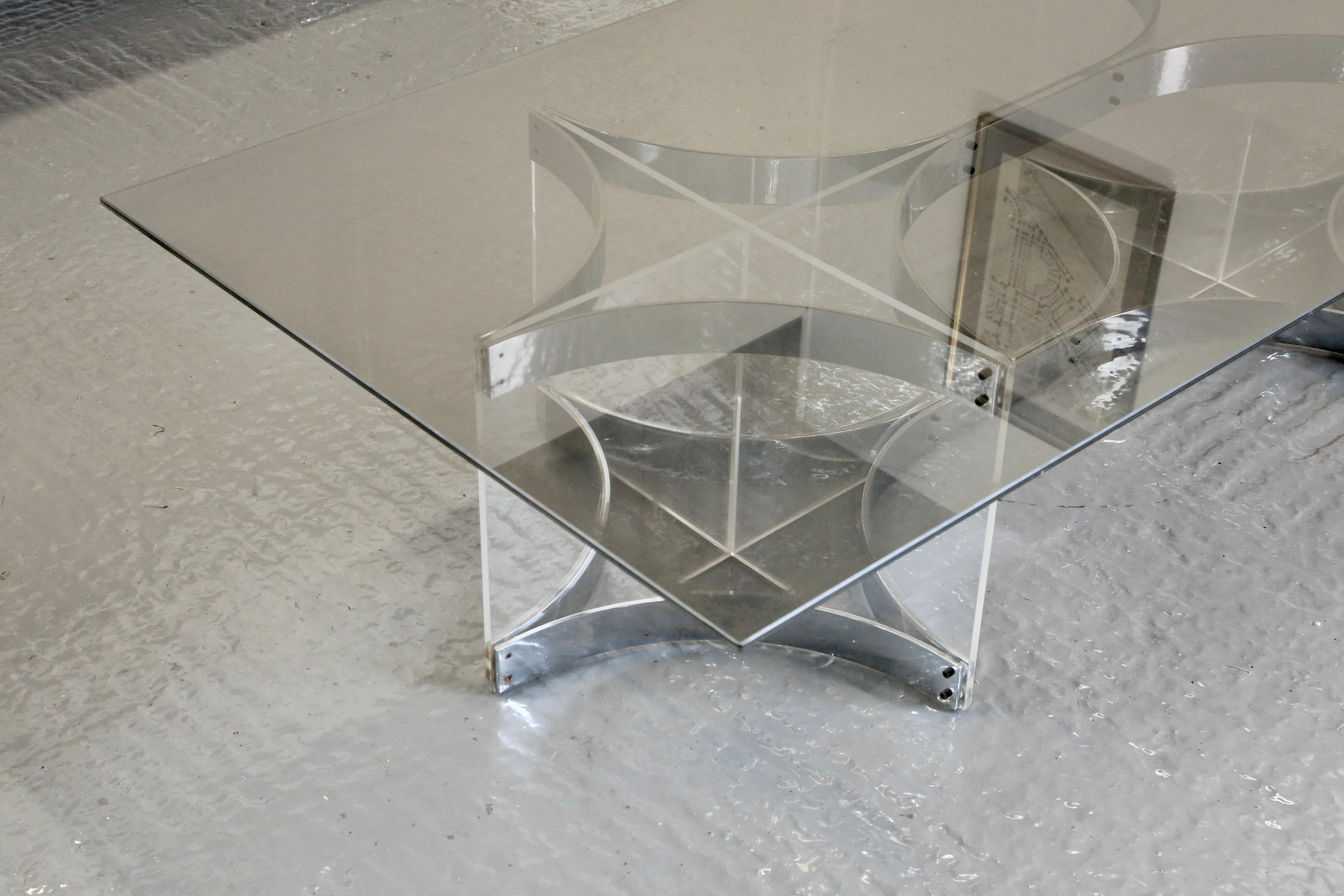 Alessandro Albrizzi, Fine Mid Century Chrome Plated Steel & Lucite Coffee Table For Sale 13